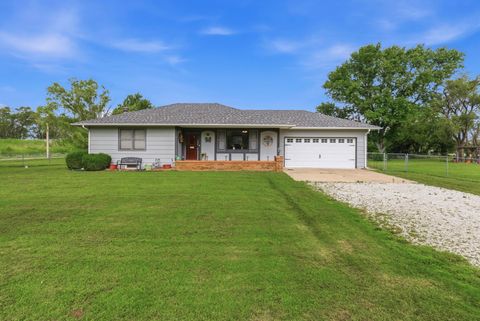 Homes For Sale - 7119 S Ida Ave<br/> Haysville, KS 67060
