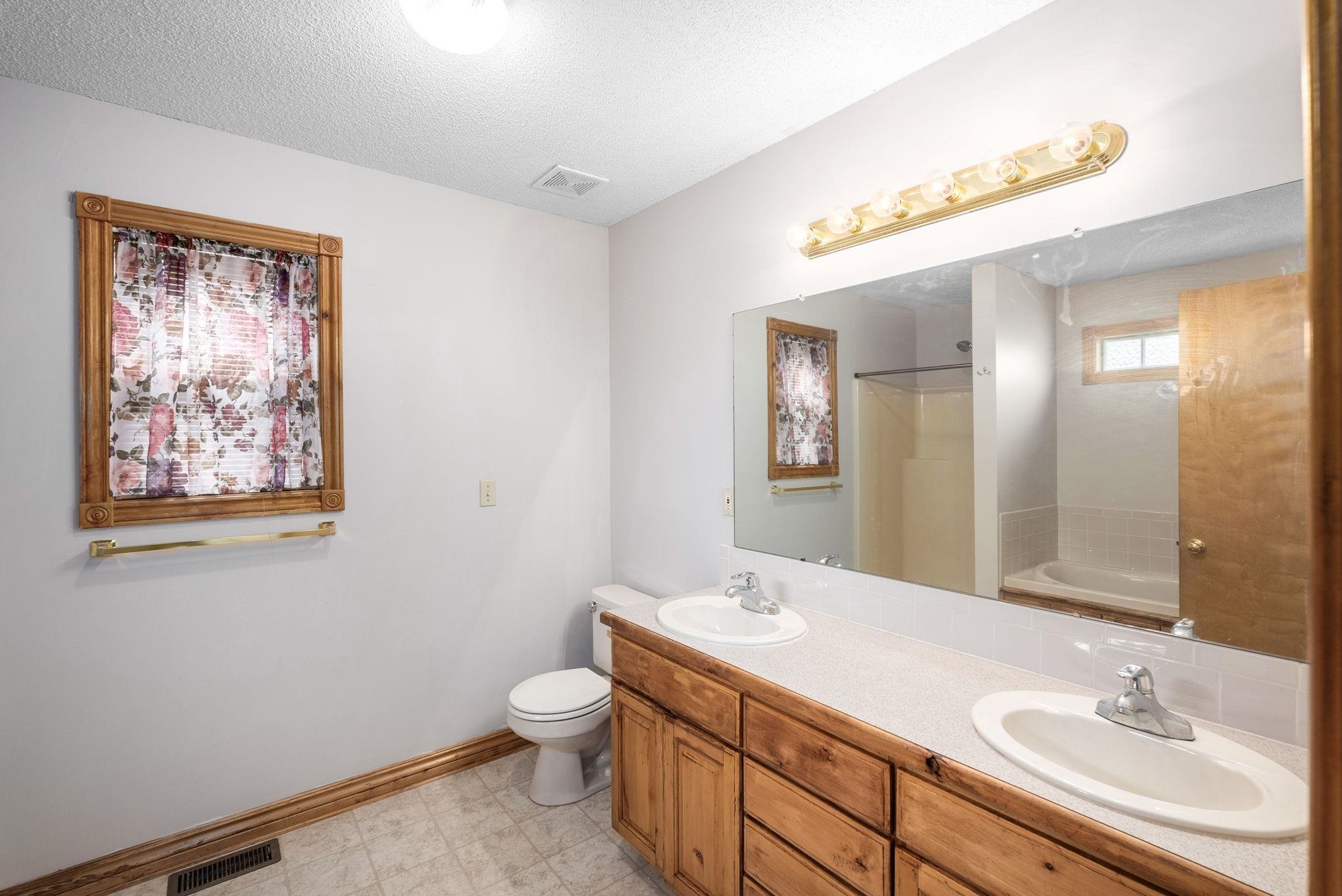 1801 N Columbine St, Andover, Kansas image 14