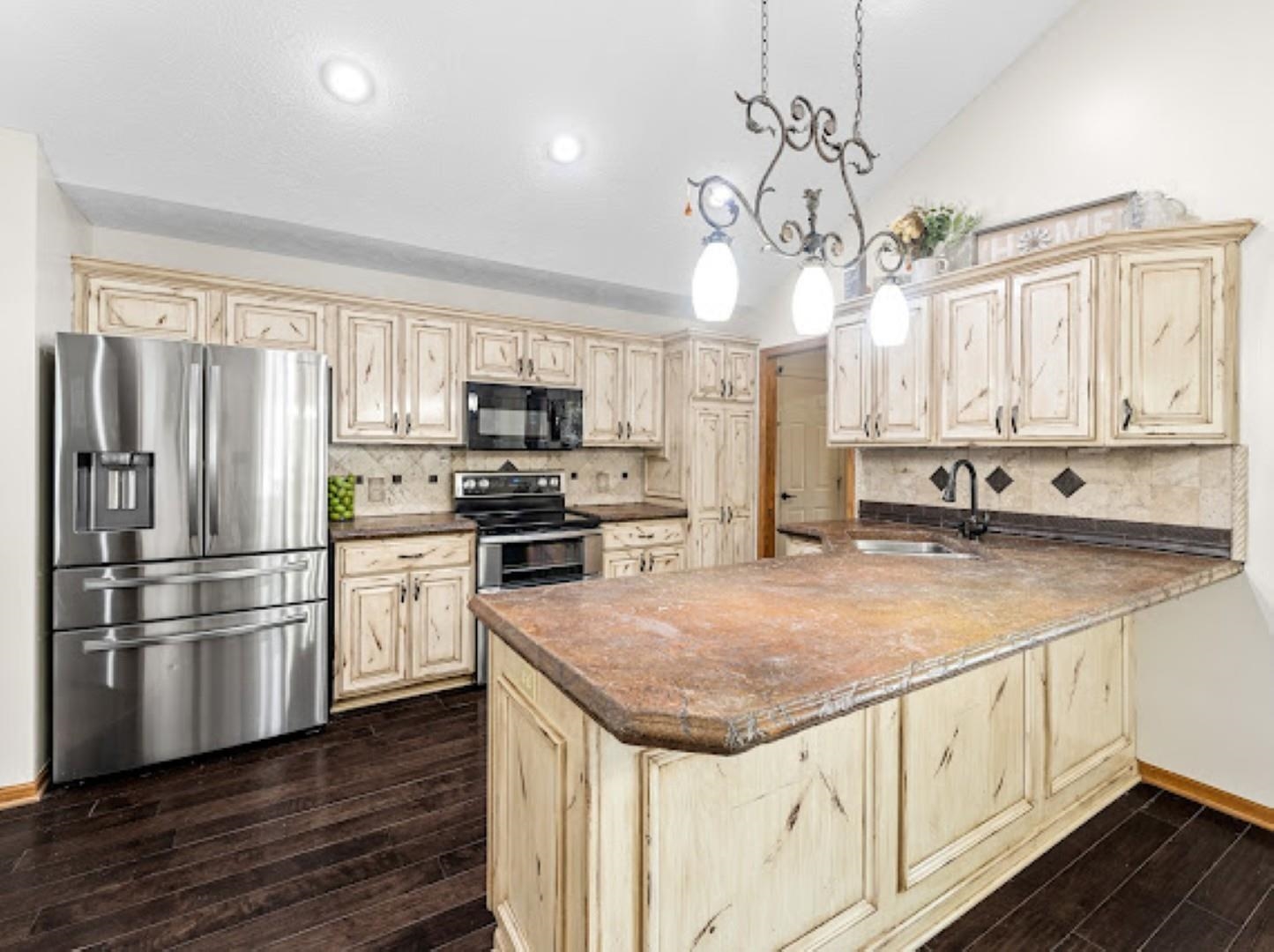 109 N Eastmoor Dr, Salina, Kansas image 9