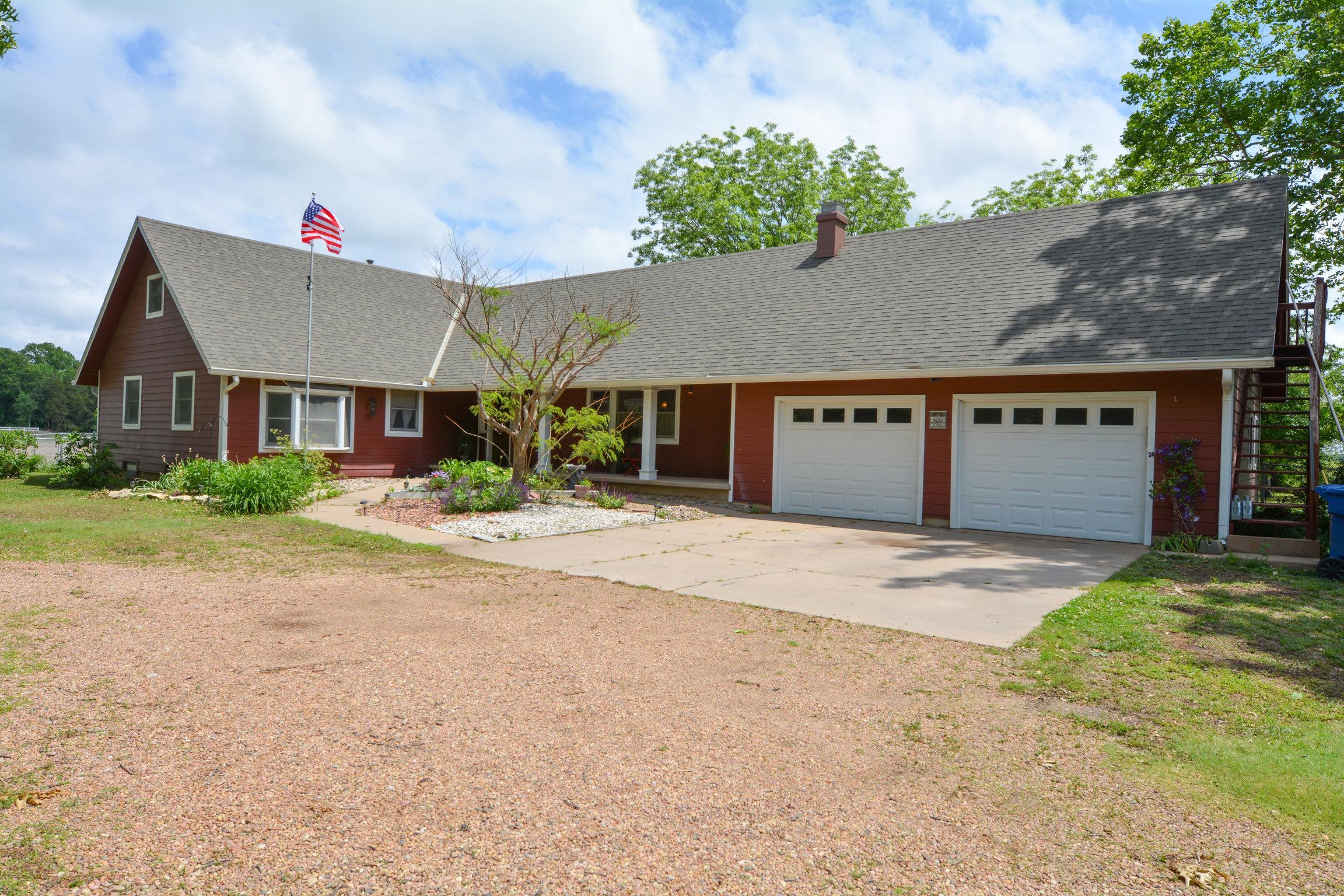 400 N Dean St, Mount Hope, Kansas image 1