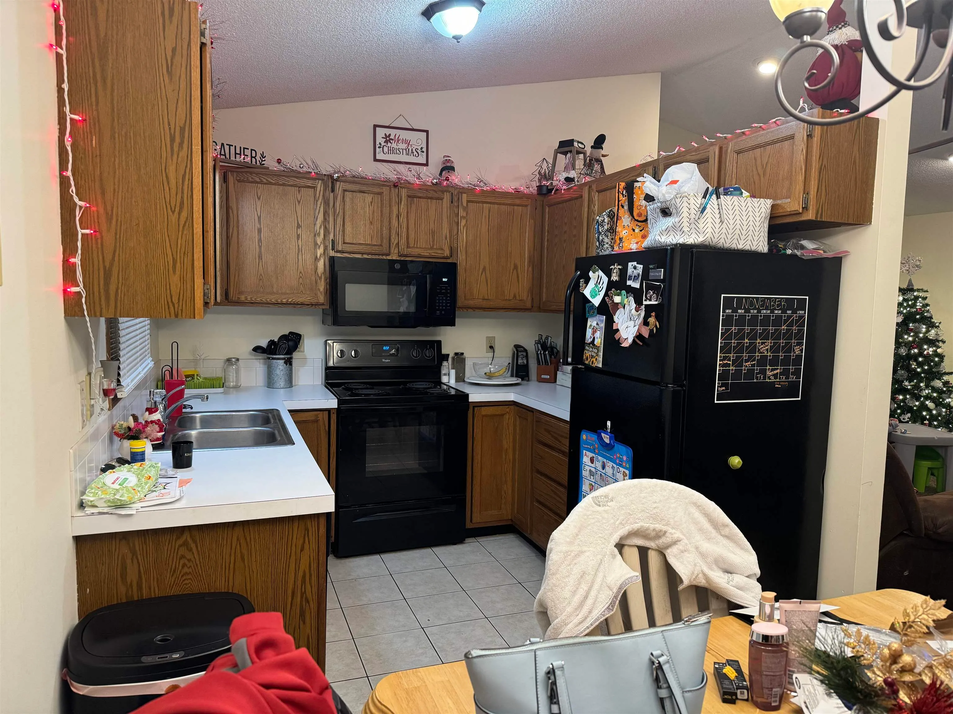 Wichita, Kansas 67235, United States, 3 Bedrooms Bedrooms, ,2 BathroomsBathrooms,Residential,Pending,29734