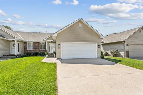 Multifamily For Sale - 623 W Autumn Ridge Ct<br/> Butler County, Andover, KS 67002