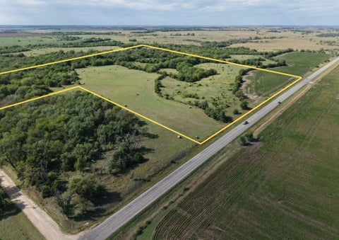 Vacant Land For Sale - 00001 27th Ave<br/> Canton, KS 67428
