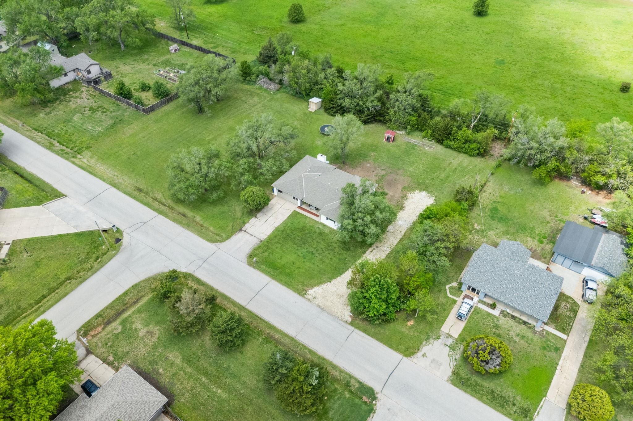 12220 W Lynndale St, Wichita, Kansas image 3