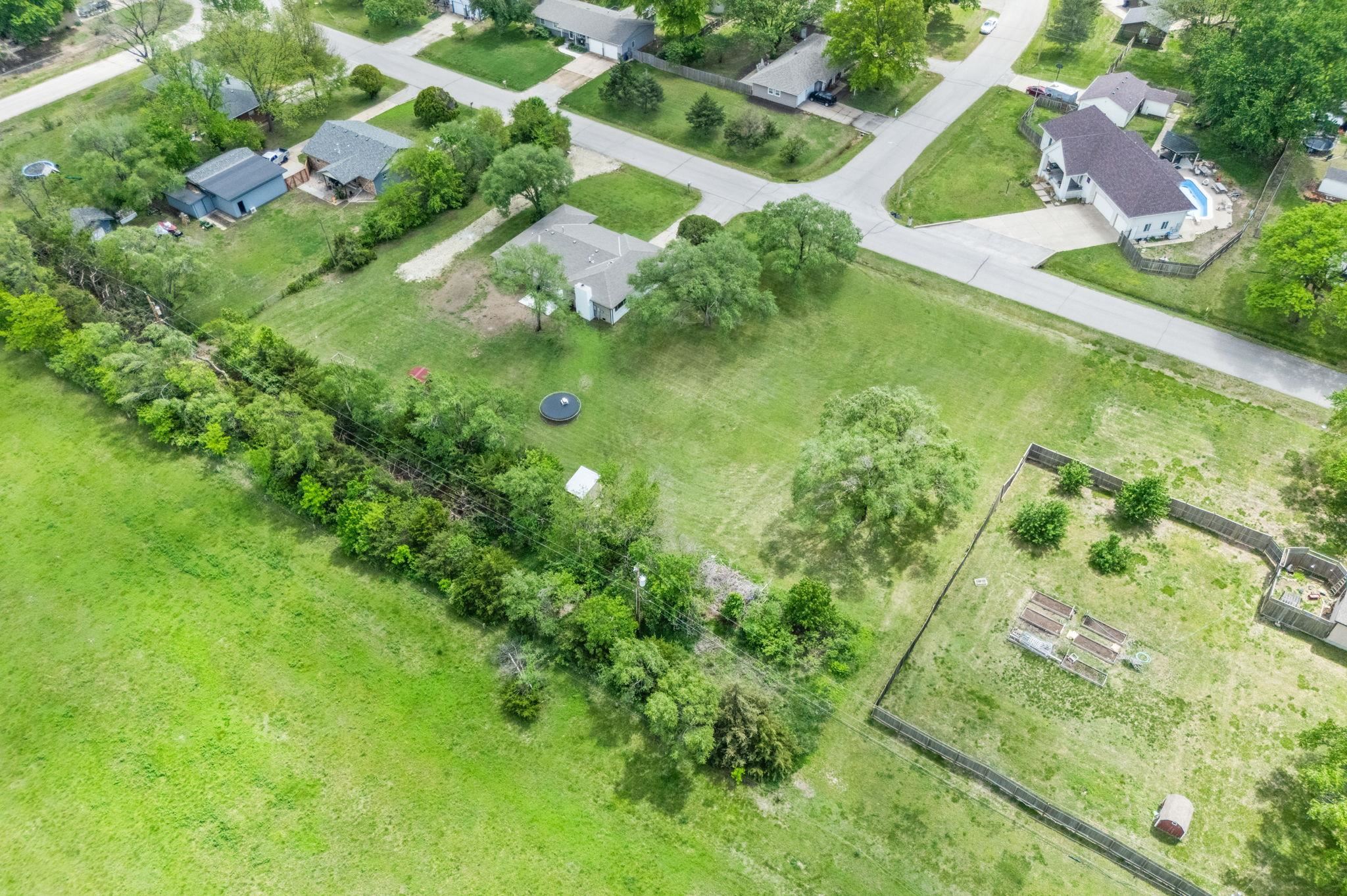 12220 W Lynndale St, Wichita, Kansas image 27