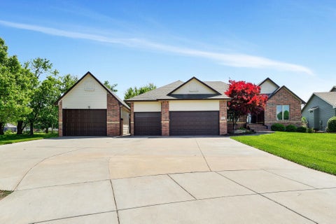 Homes For Sale - 15811 W Mccormick Ave<br/> Goddard, KS 67052