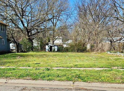 Vacant Land For Sale - 325 N Emporia St<br/> El Dorado, KS 67042