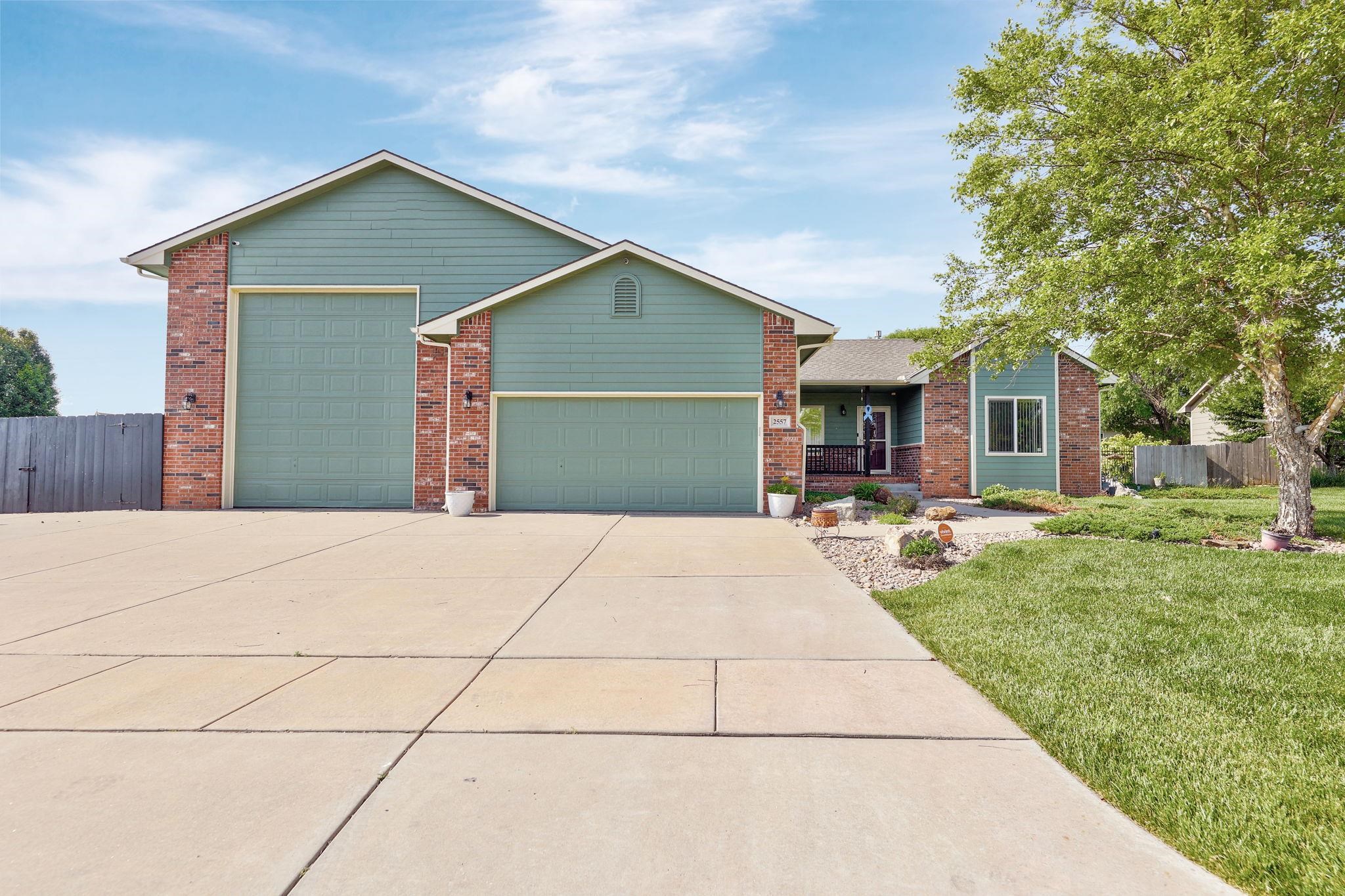 2557 E Saint Andrews Ct, Goddard, Kansas image 1