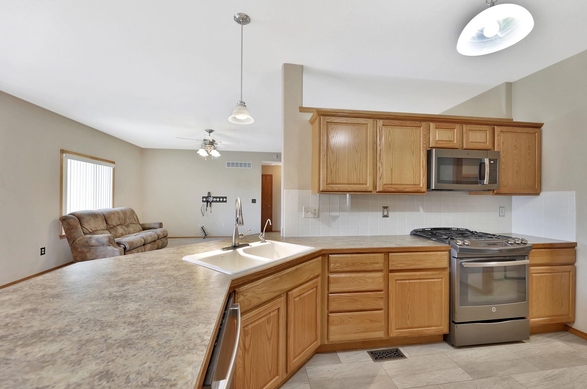 2557 E Saint Andrews Ct, Goddard, Kansas image 9