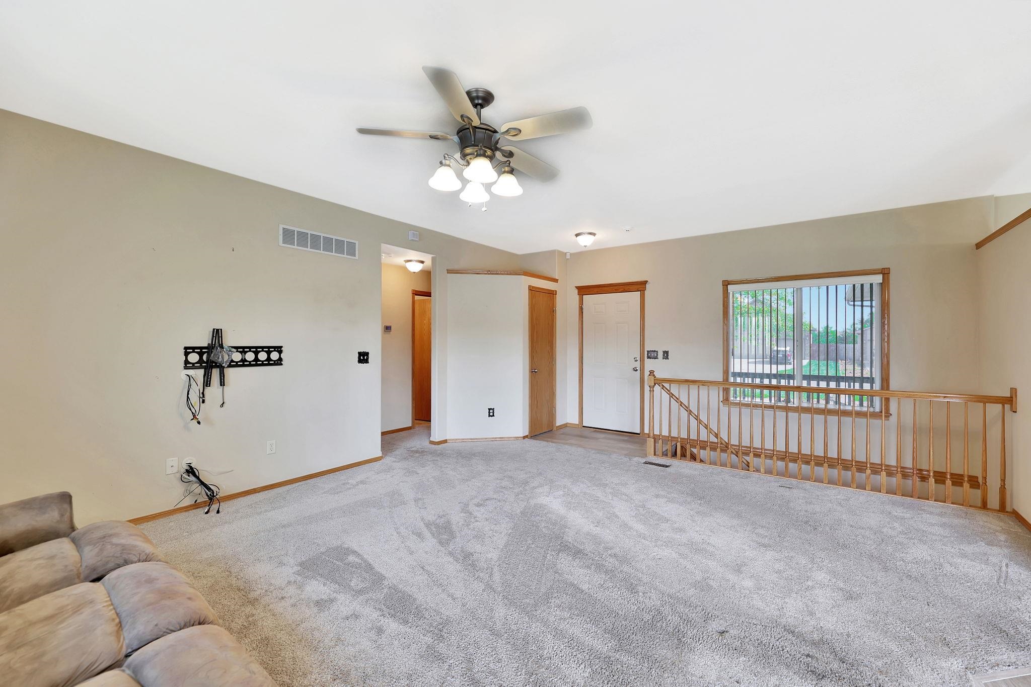 2557 E Saint Andrews Ct, Goddard, Kansas image 5