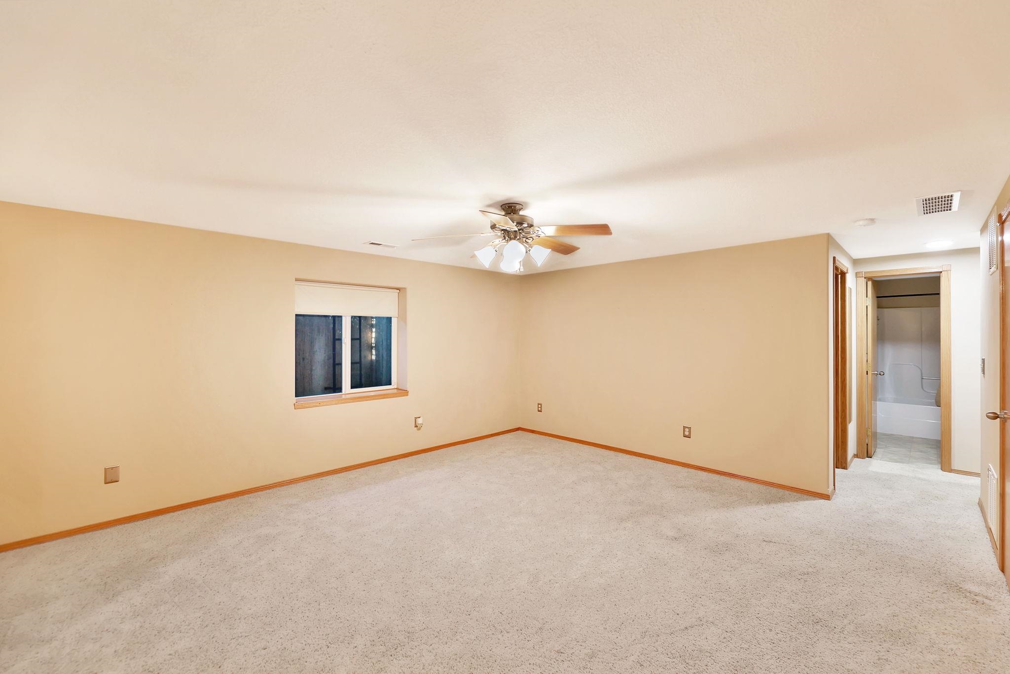 2557 E Saint Andrews Ct, Goddard, Kansas image 25