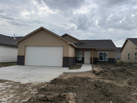 Homes For Sale - 8986 E Joshua St<br/> Bel Aire, KS 67226