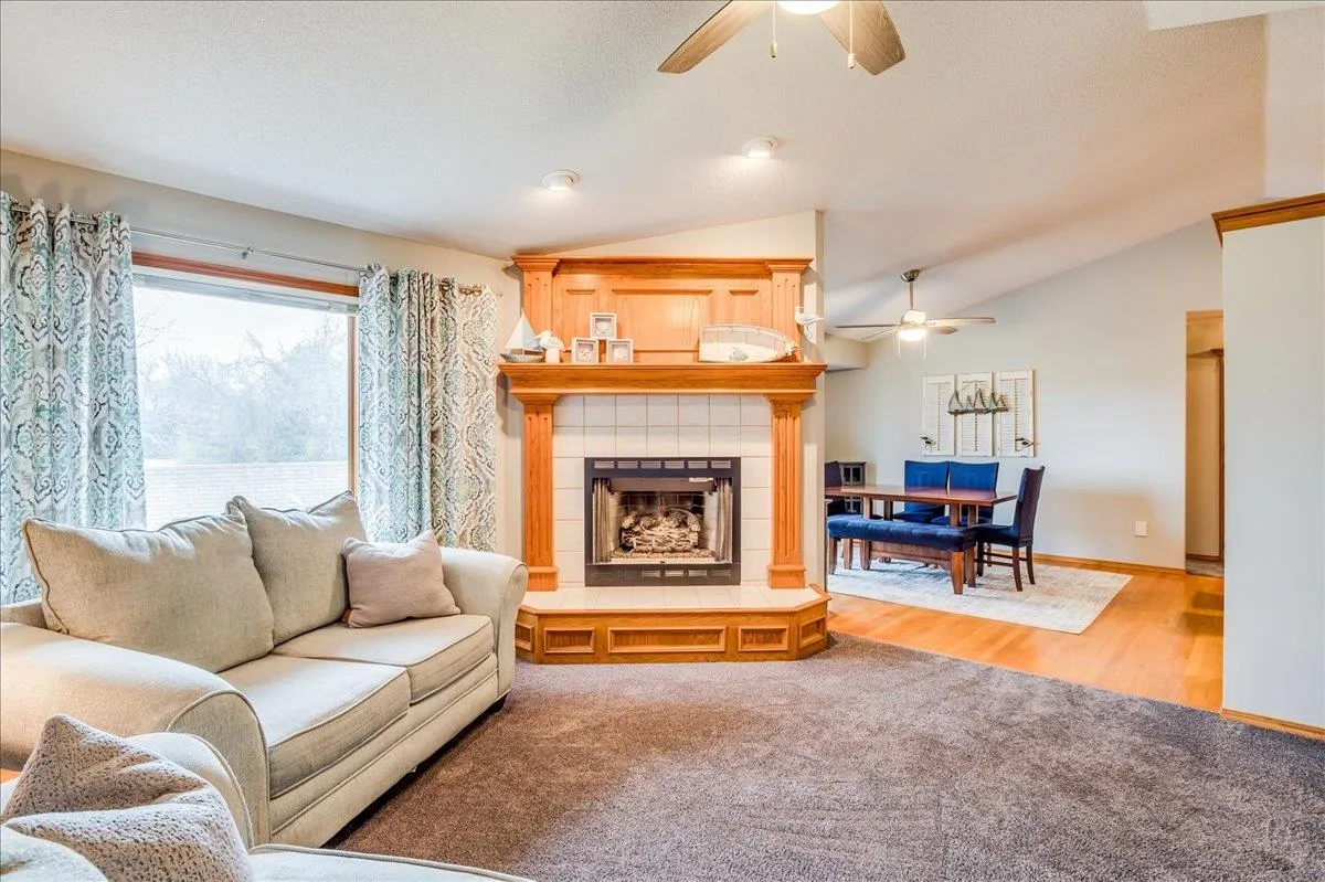 Derby, Kansas 67037, United States, 3 Bedrooms Bedrooms, ,2 BathroomsBathrooms,Residential,Pending,100784