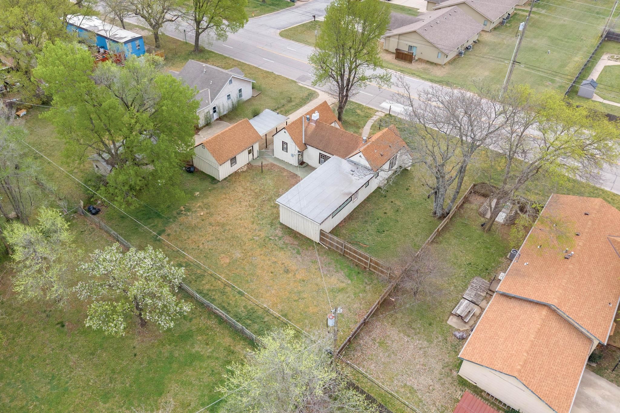 1416 W Kansas Ave, Arkansas City, Kansas image 20