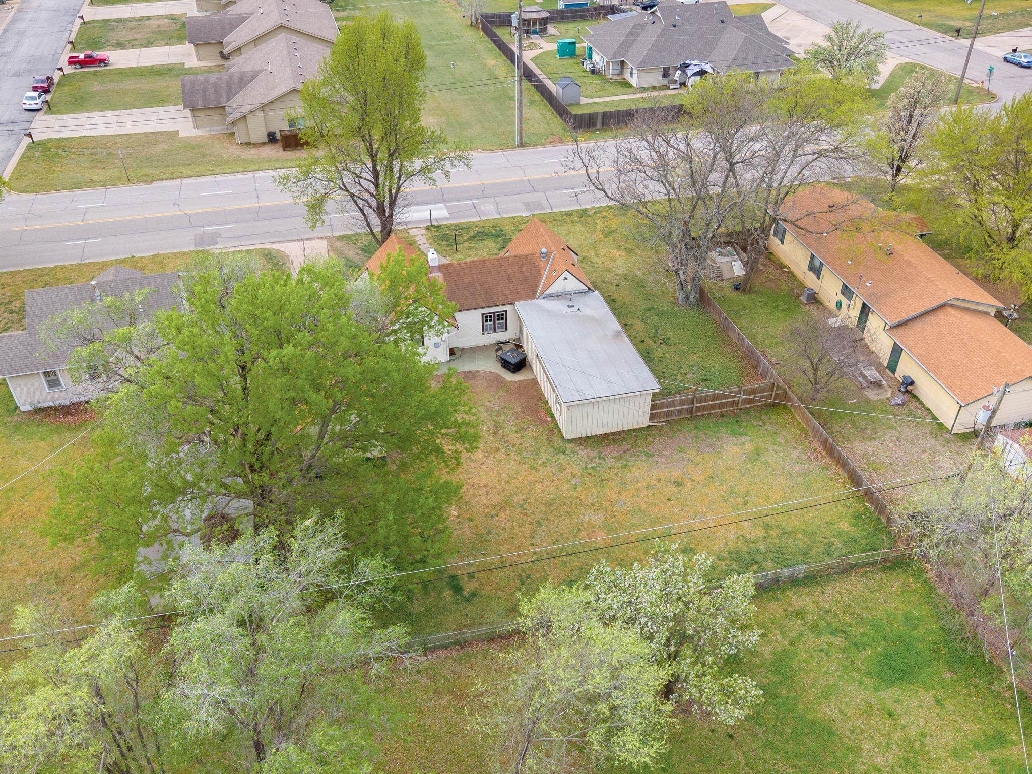 1416 W Kansas Ave, Arkansas City, Kansas image 17