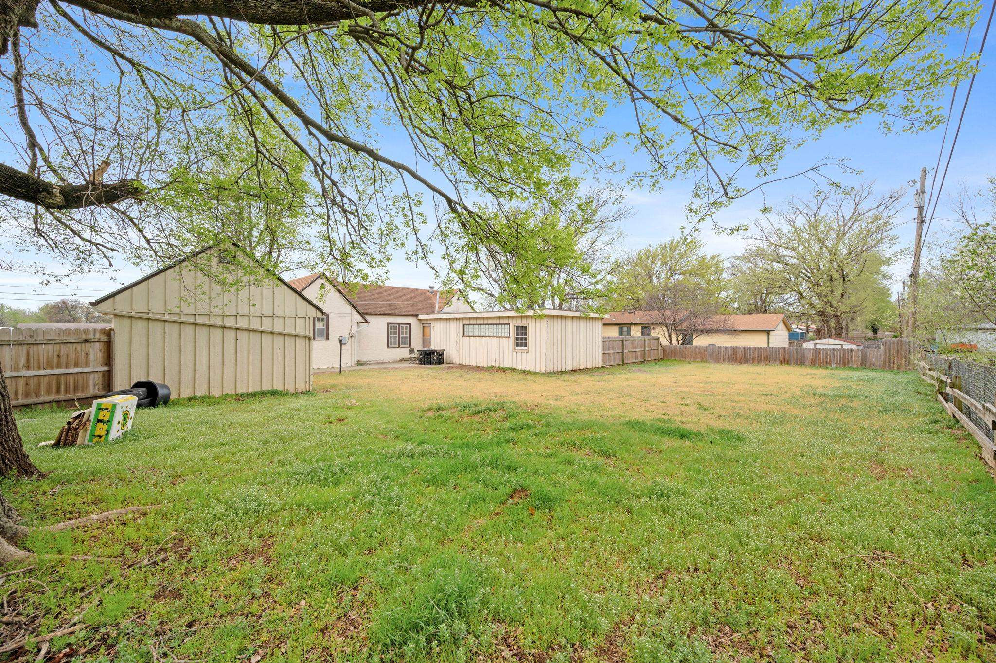 1416 W Kansas Ave, Arkansas City, Kansas image 21