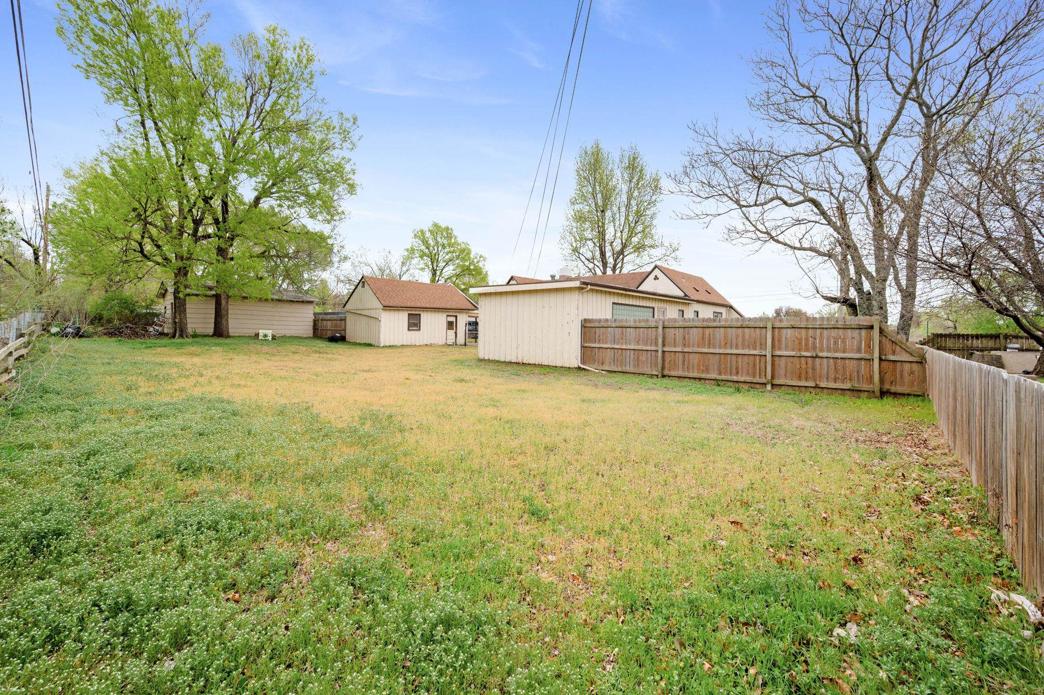 1416 W Kansas Ave, Arkansas City, Kansas image 19