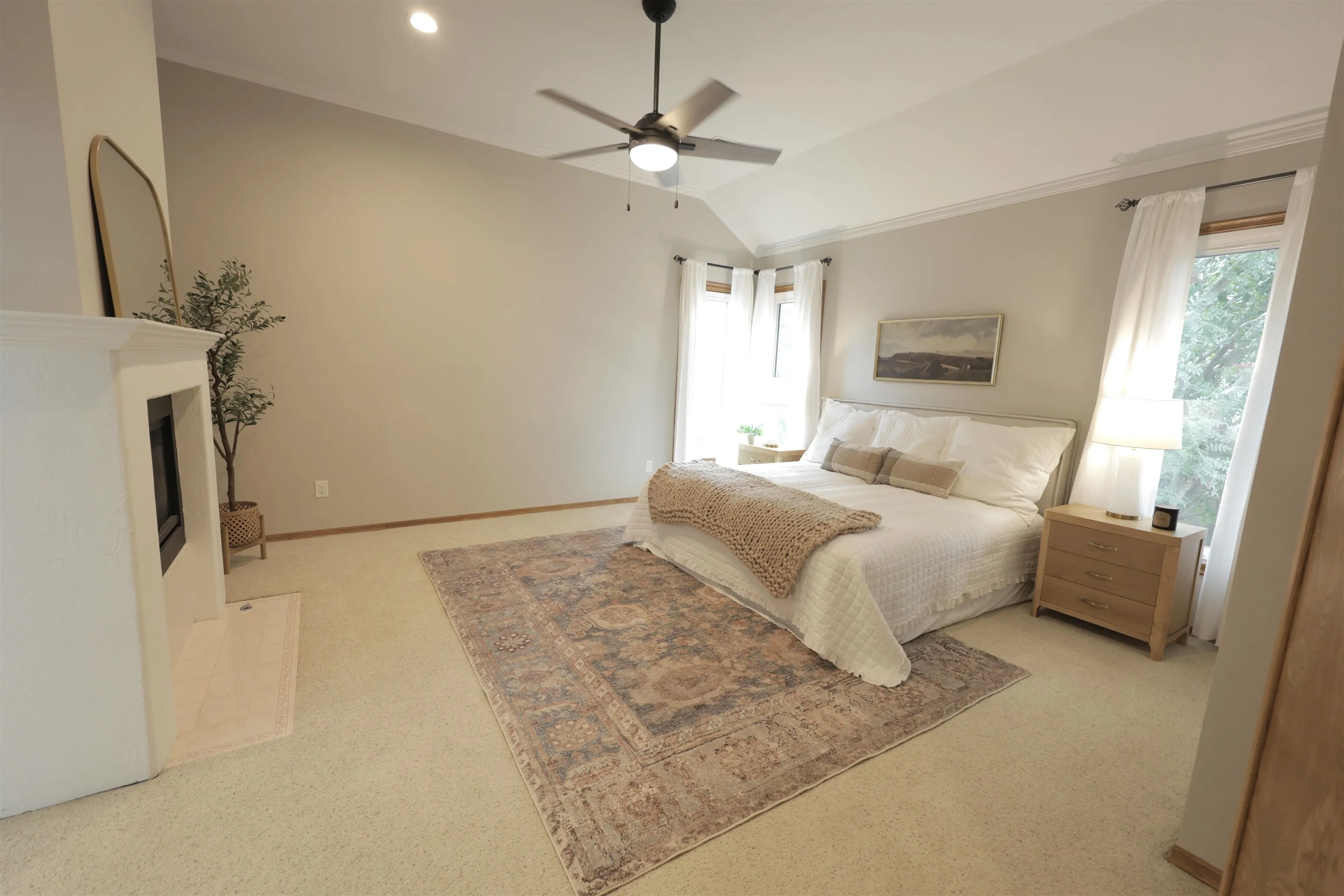 Wichita, Kansas 67206, United States, 4 Bedrooms Bedrooms, ,4 BathroomsBathrooms,Residential,Active,233505