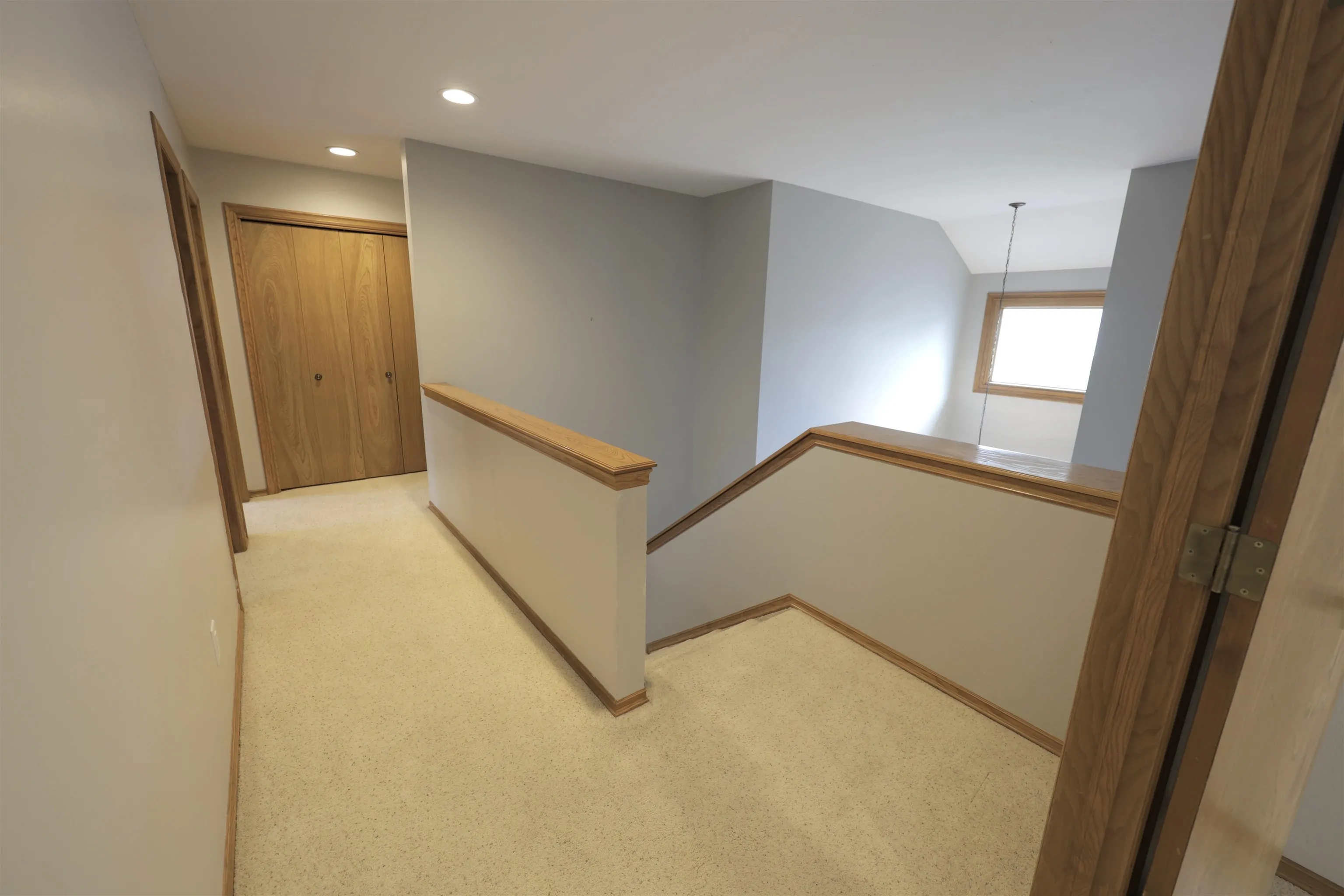 Wichita, Kansas 67206, United States, 4 Bedrooms Bedrooms, ,4 BathroomsBathrooms,Residential,Active,233505