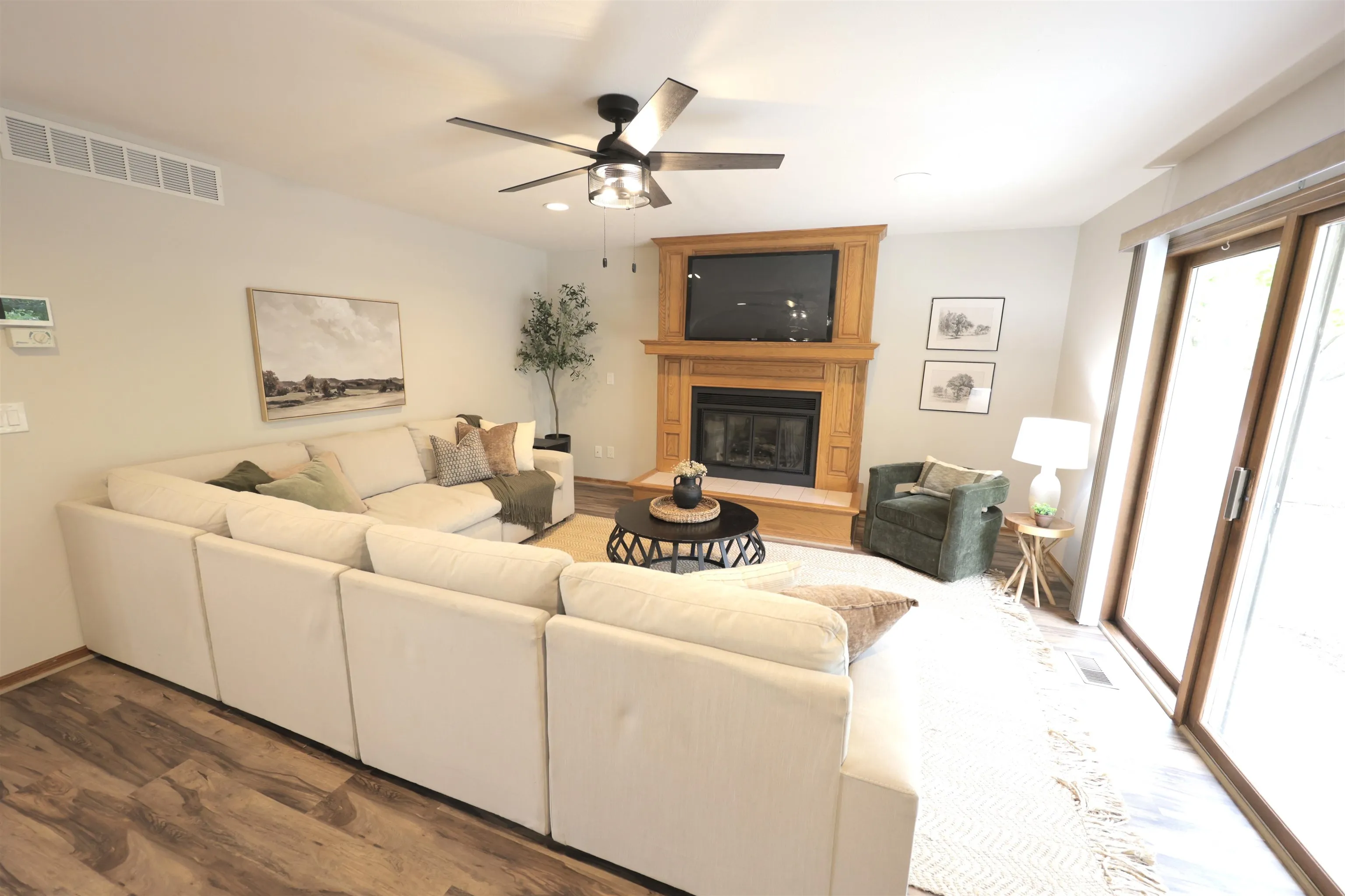 Wichita, Kansas 67206, United States, 4 Bedrooms Bedrooms, ,4 BathroomsBathrooms,Residential,Active,233505