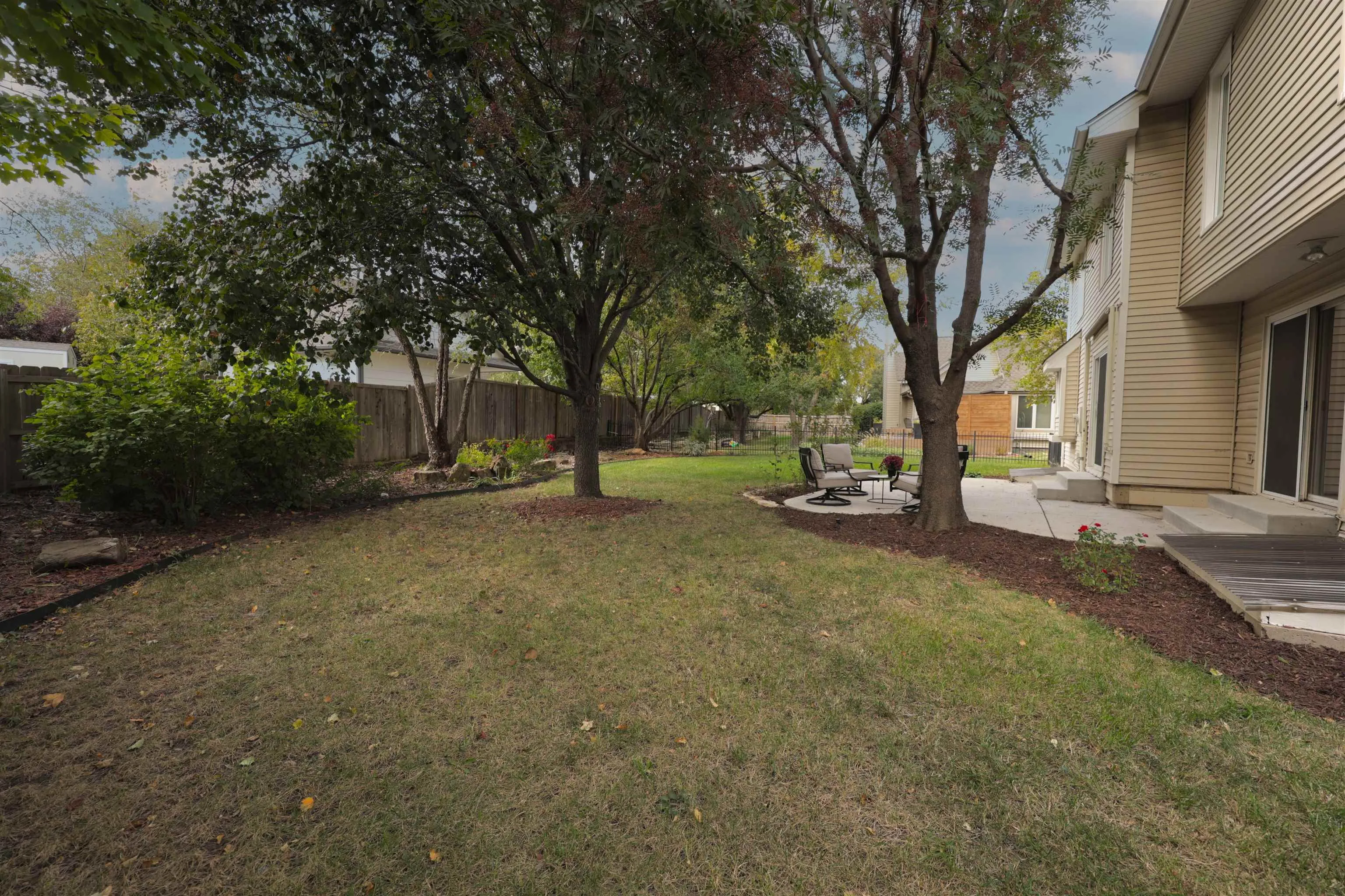 Wichita, Kansas 67206, United States, 4 Bedrooms Bedrooms, ,4 BathroomsBathrooms,Residential,Active,233505