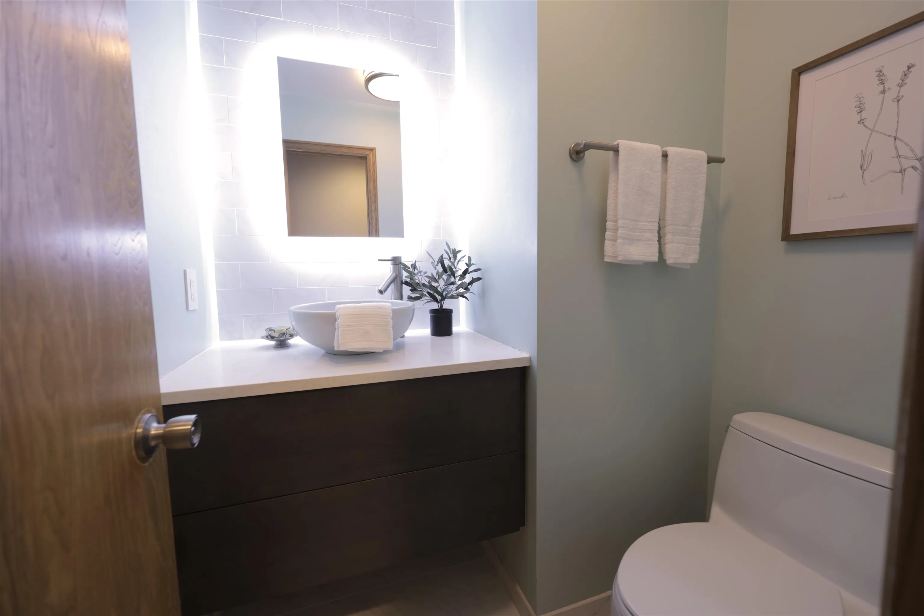 Wichita, Kansas 67206, United States, 4 Bedrooms Bedrooms, ,4 BathroomsBathrooms,Residential,Active,233505