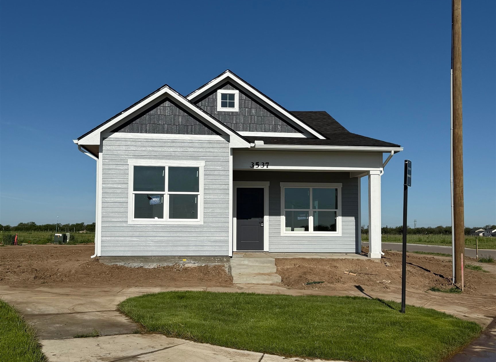 3537 N Azalea St, Maize, Kansas image 1