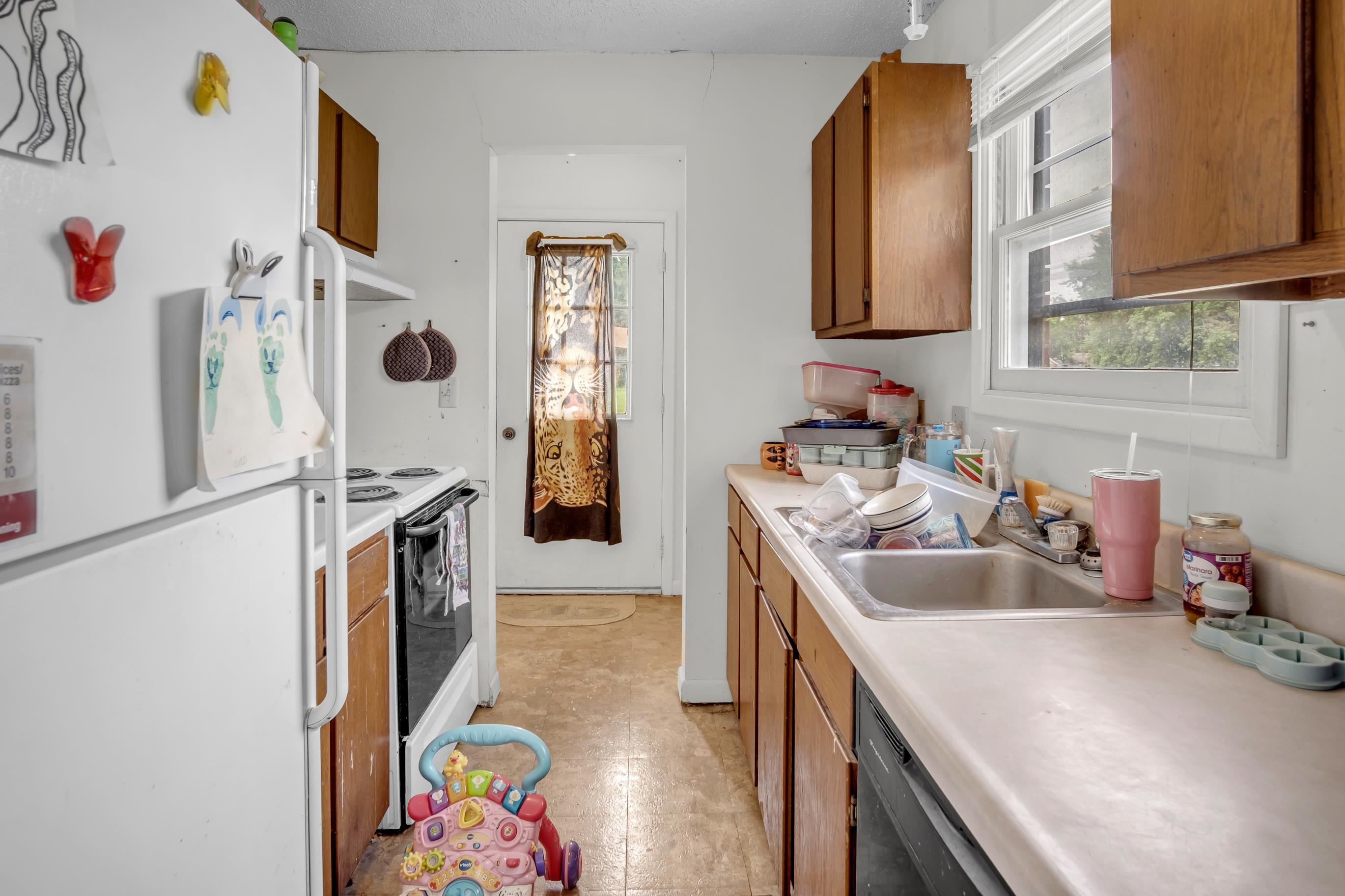 701-703 W 17th St, Newton, Kansas image 23