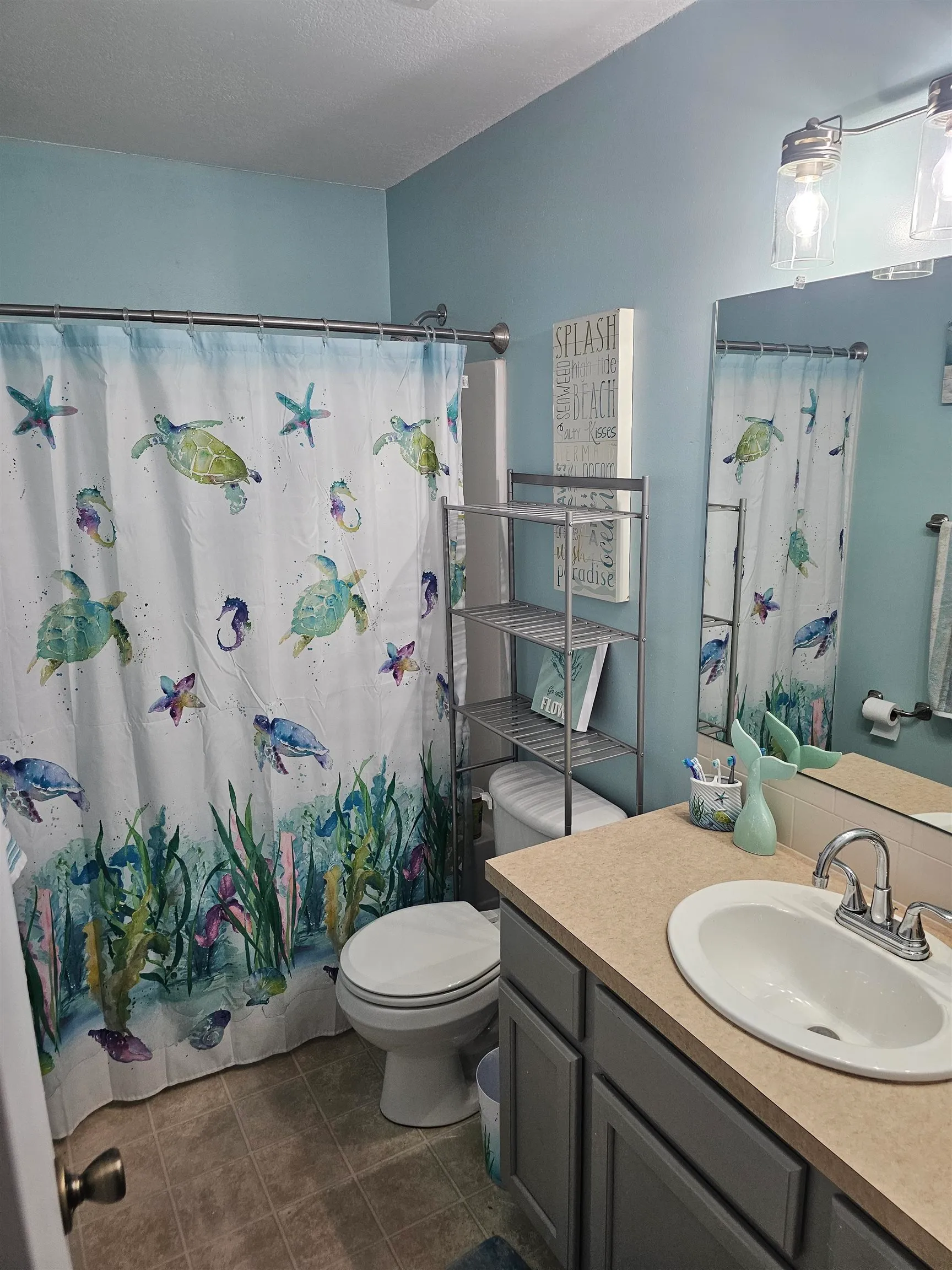 Derby, Kansas 67037, United States, 3 Bedrooms Bedrooms, ,3 BathroomsBathrooms,Residential,Pending,94671