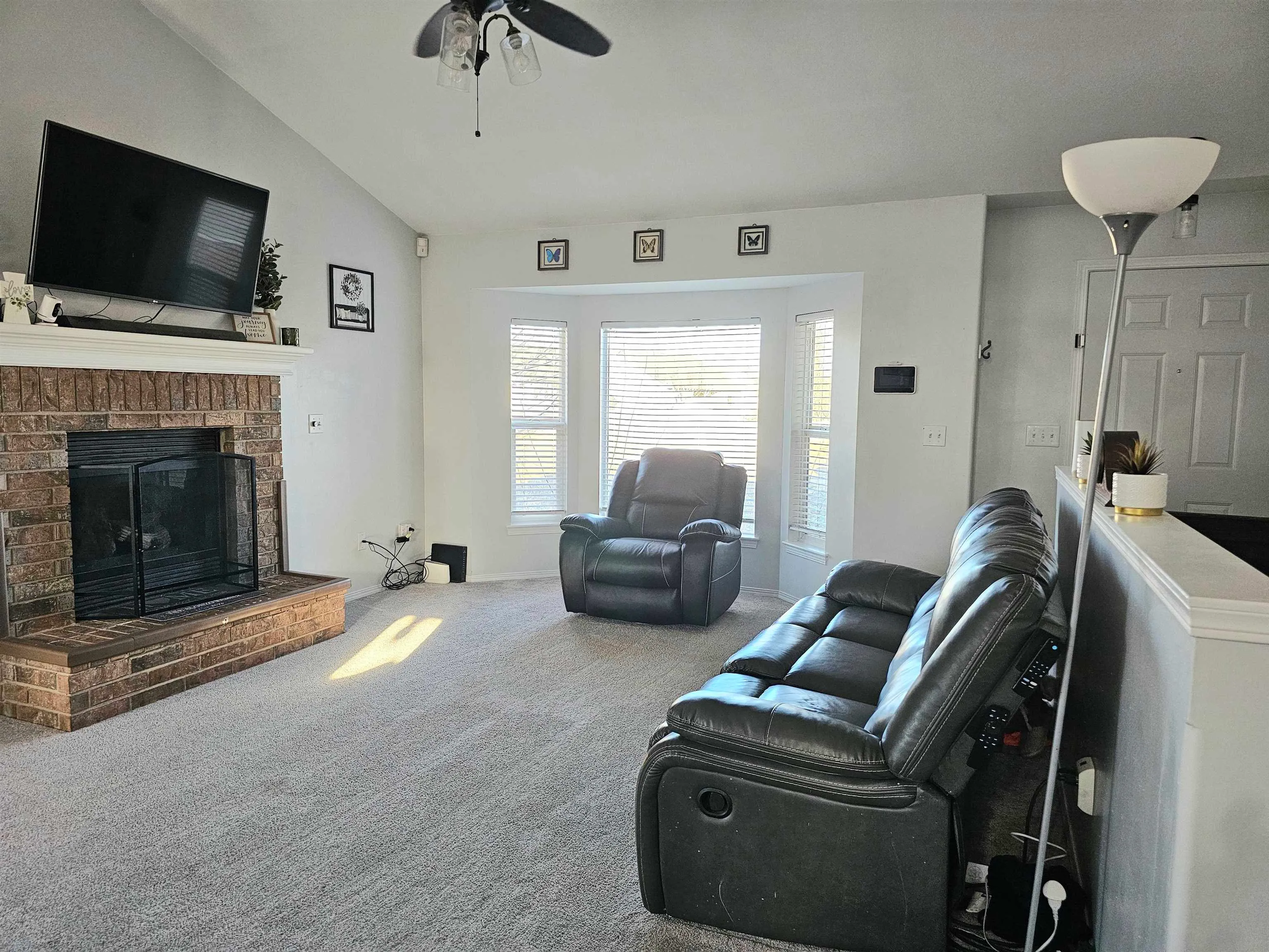 Derby, Kansas 67037, United States, 3 Bedrooms Bedrooms, ,3 BathroomsBathrooms,Residential,Pending,94671