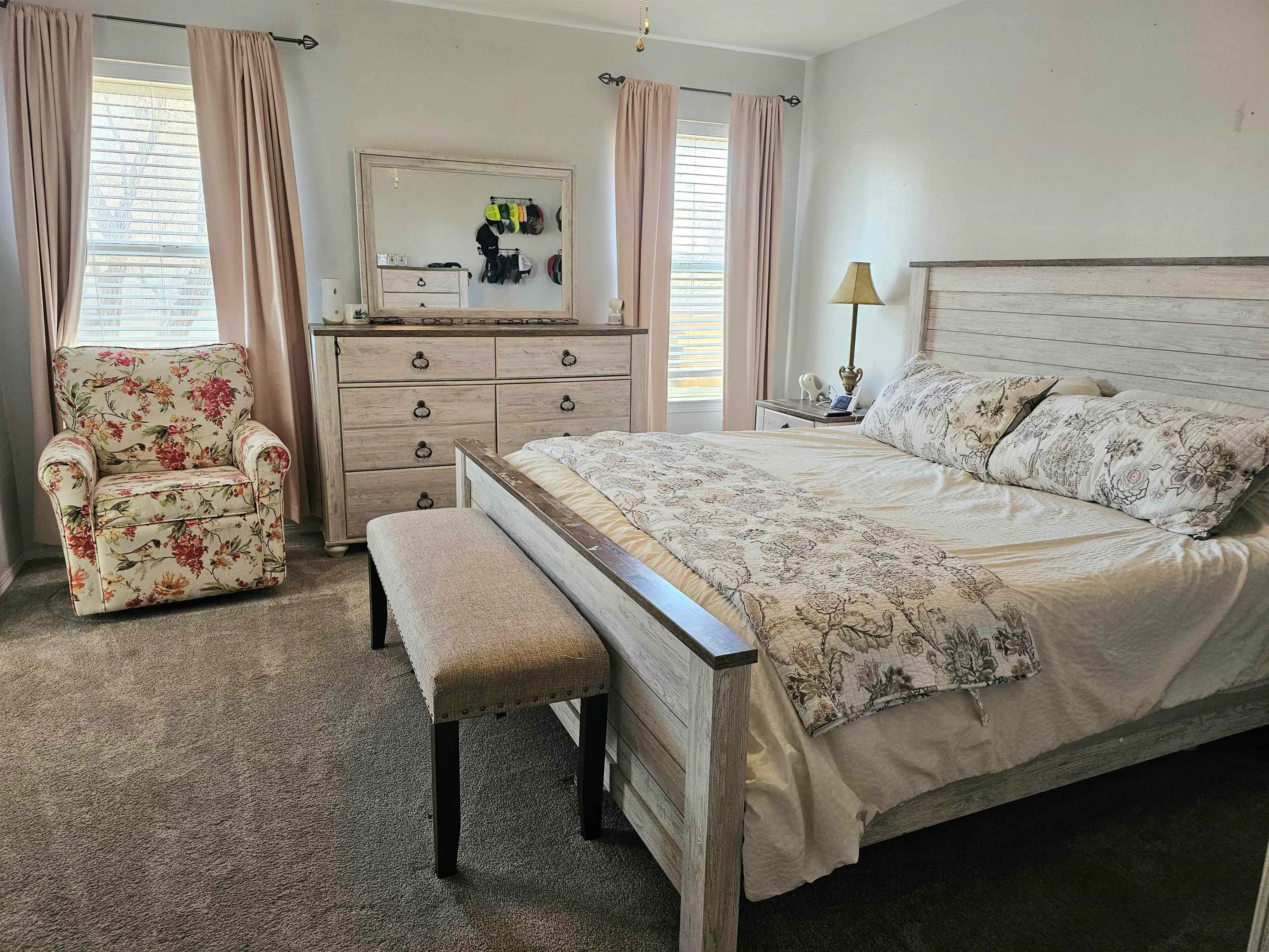 Derby, Kansas 67037, United States, 3 Bedrooms Bedrooms, ,3 BathroomsBathrooms,Residential,Pending,94671