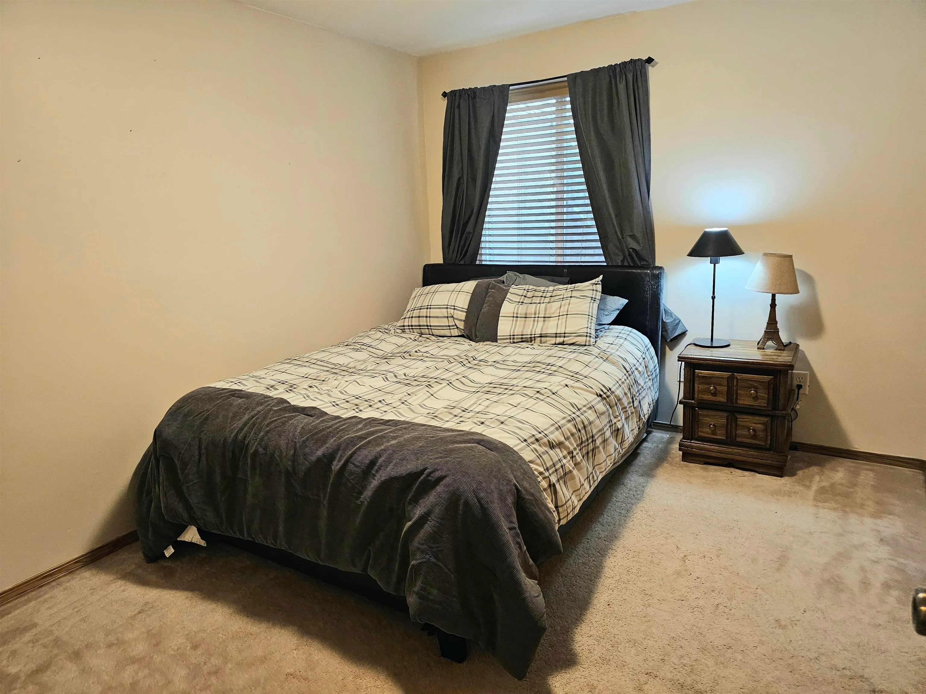 Derby, Kansas 67037, United States, 3 Bedrooms Bedrooms, ,3 BathroomsBathrooms,Residential,Pending,94671