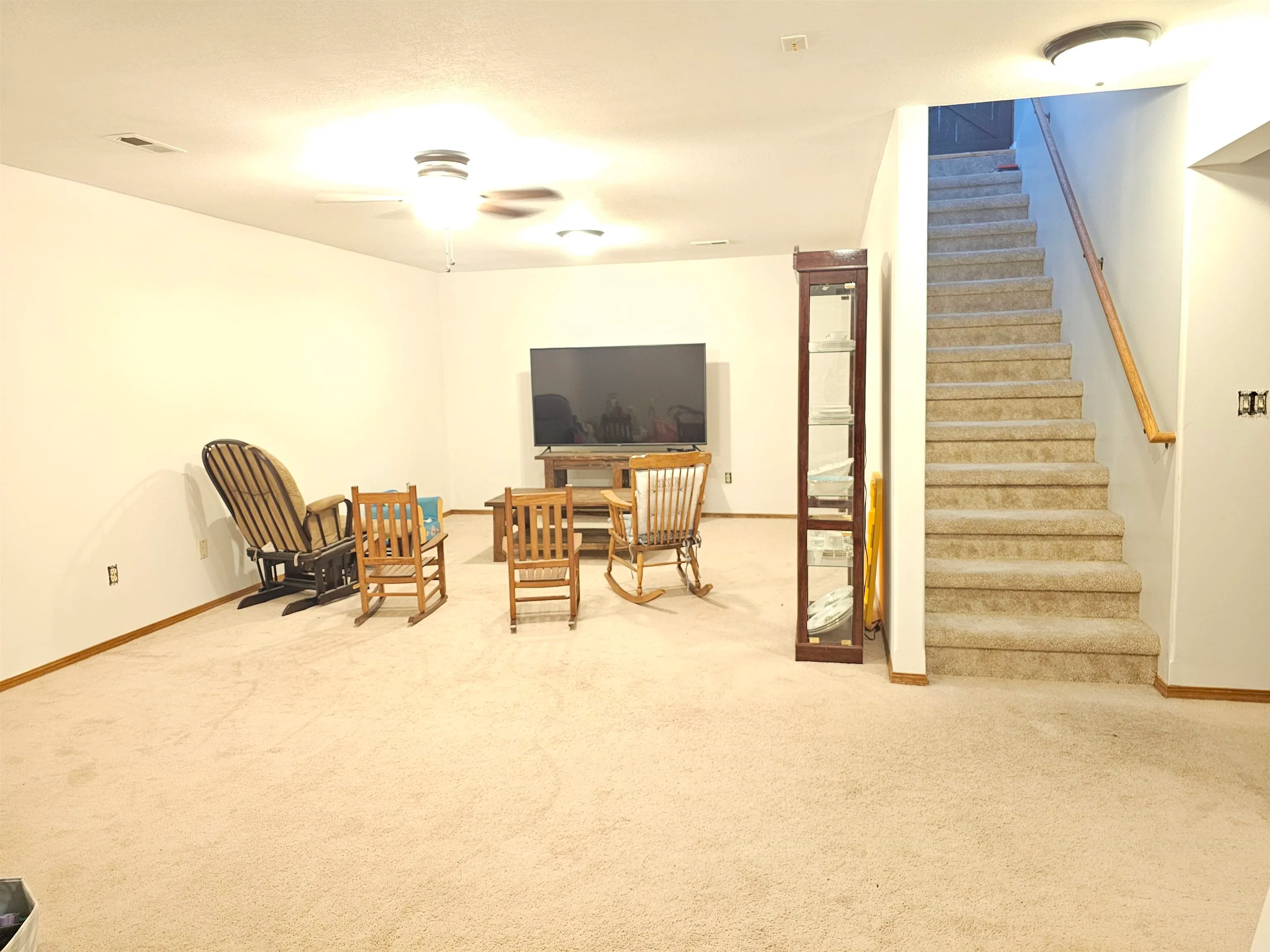 Derby, Kansas 67037, United States, 3 Bedrooms Bedrooms, ,3 BathroomsBathrooms,Residential,Pending,94671