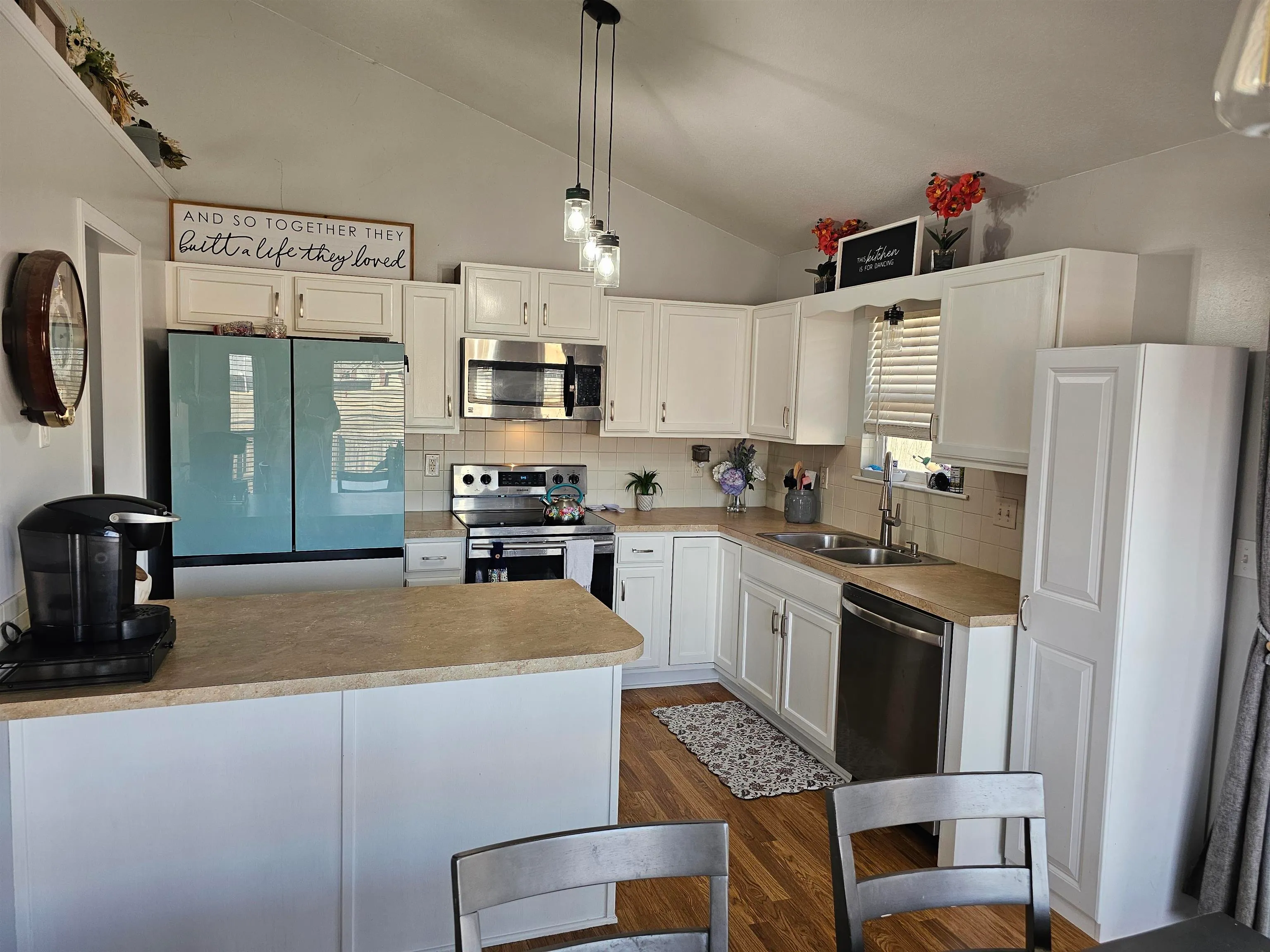 Derby, Kansas 67037, United States, 3 Bedrooms Bedrooms, ,3 BathroomsBathrooms,Residential,Pending,94671