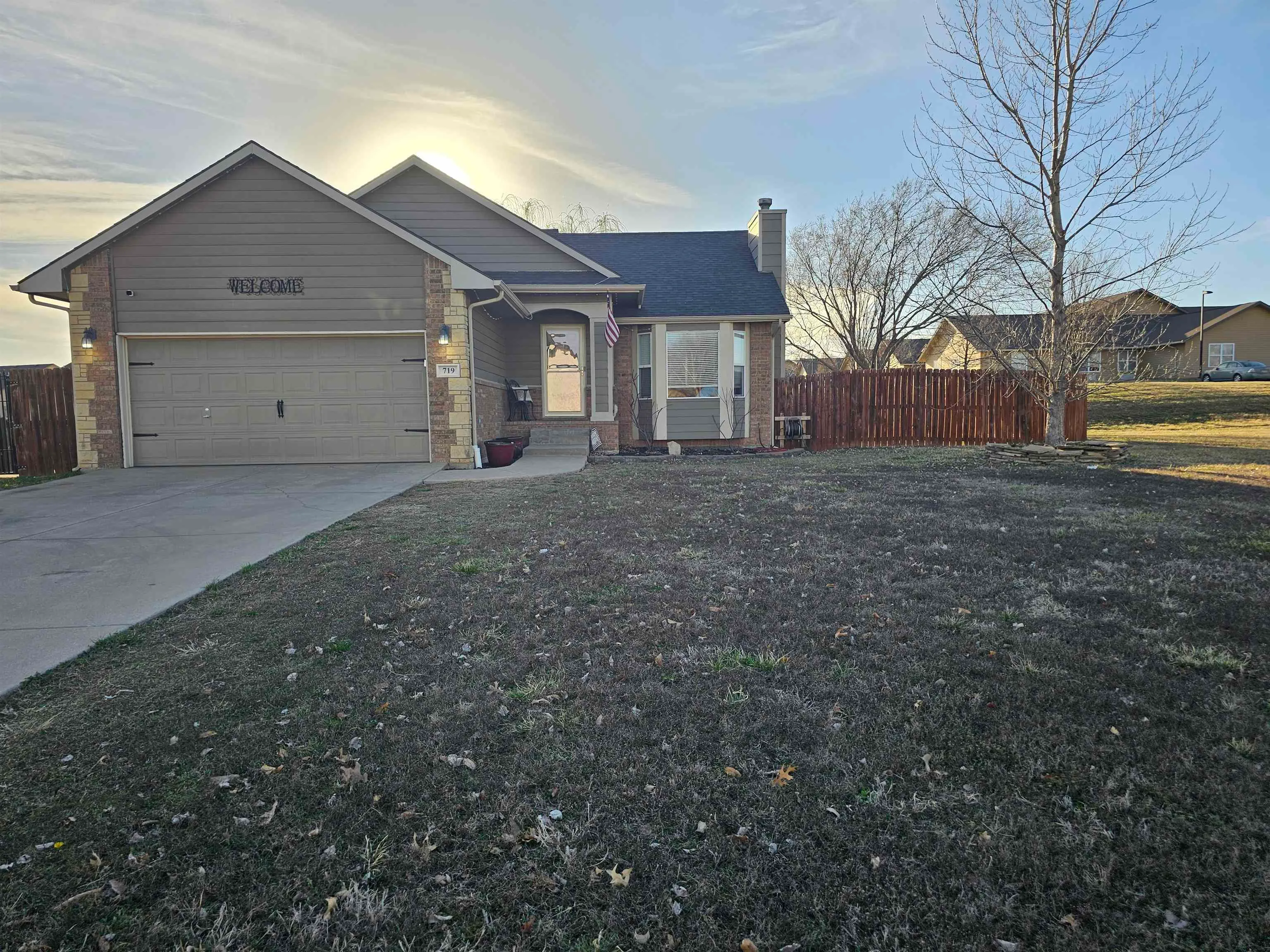 Derby, Kansas 67037, United States, 3 Bedrooms Bedrooms, ,3 BathroomsBathrooms,Residential,Pending,94671