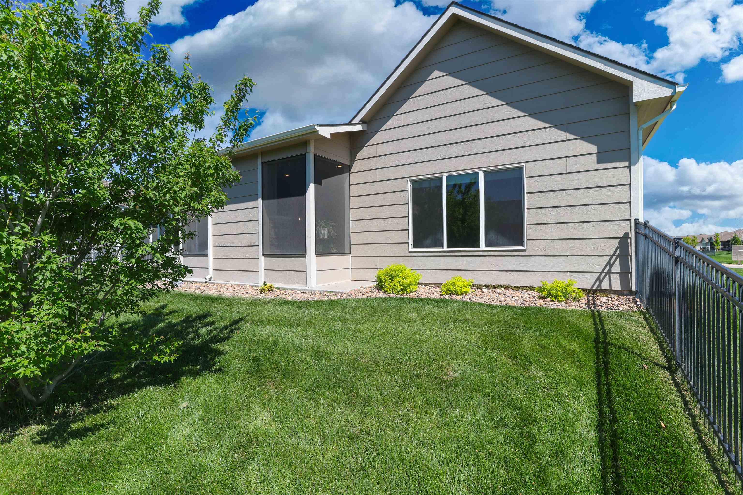 3601 N Lakeway Ct, Wichita, Kansas image 27