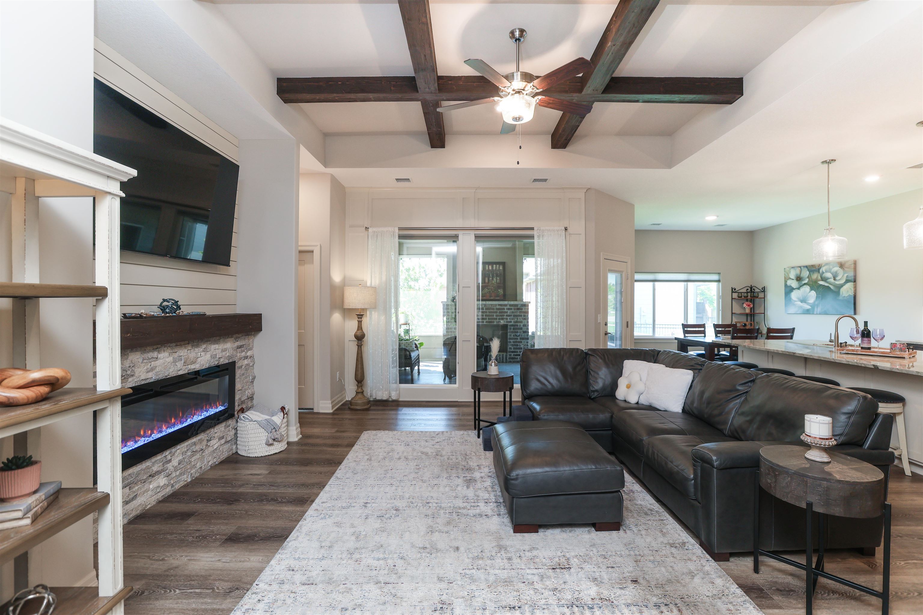 3601 N Lakeway Ct, Wichita, Kansas image 9
