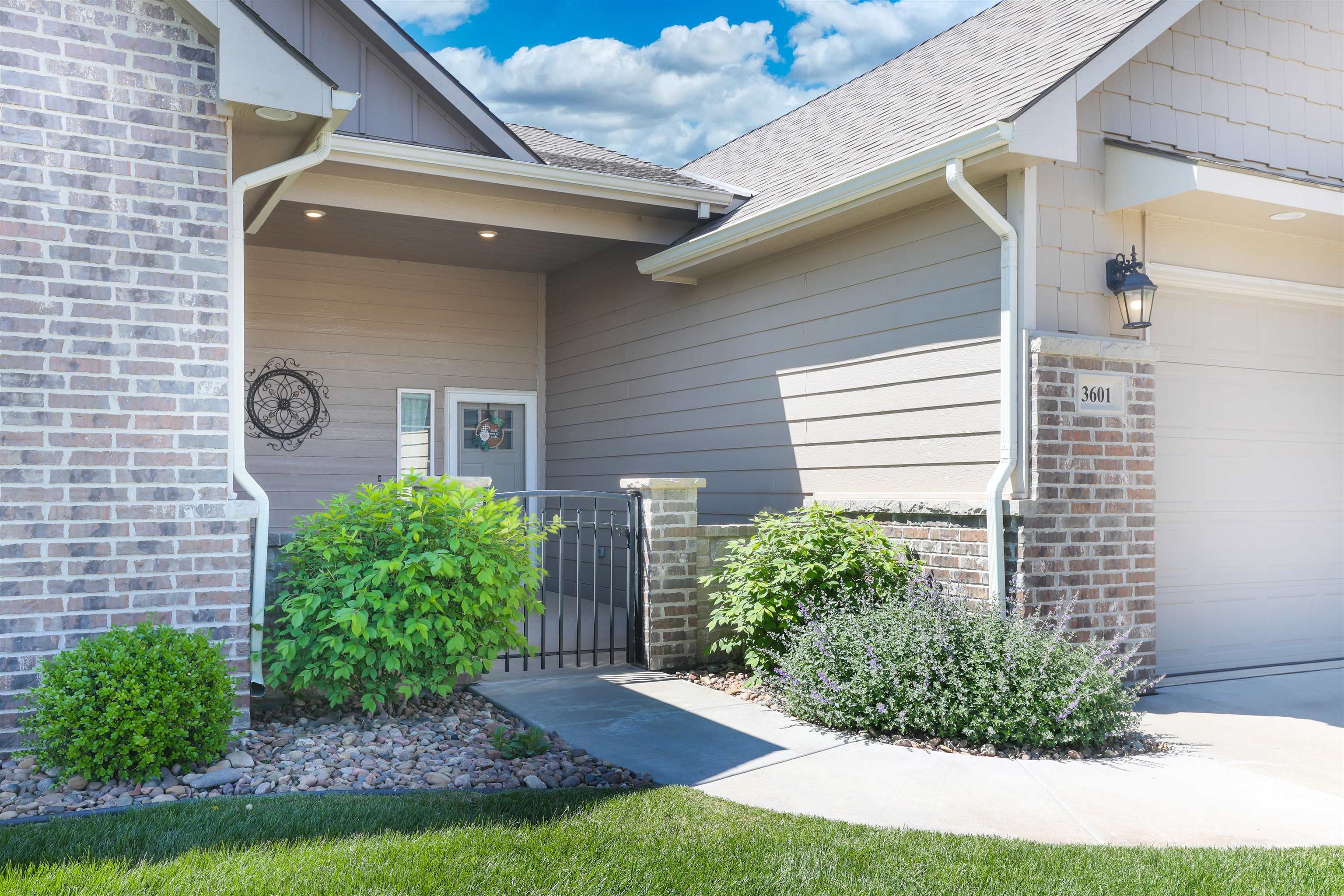 3601 N Lakeway Ct, Wichita, Kansas image 3
