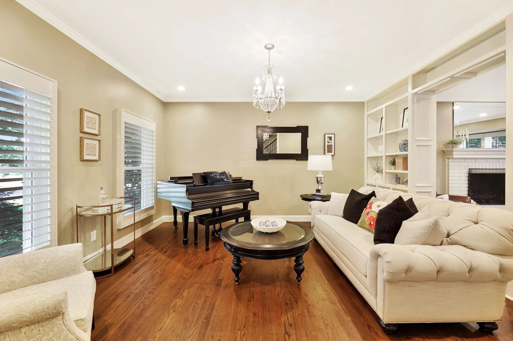 Wichita, Kansas 67206, United States, 5 Bedrooms Bedrooms, ,5 BathroomsBathrooms,Residential,Pending,41170