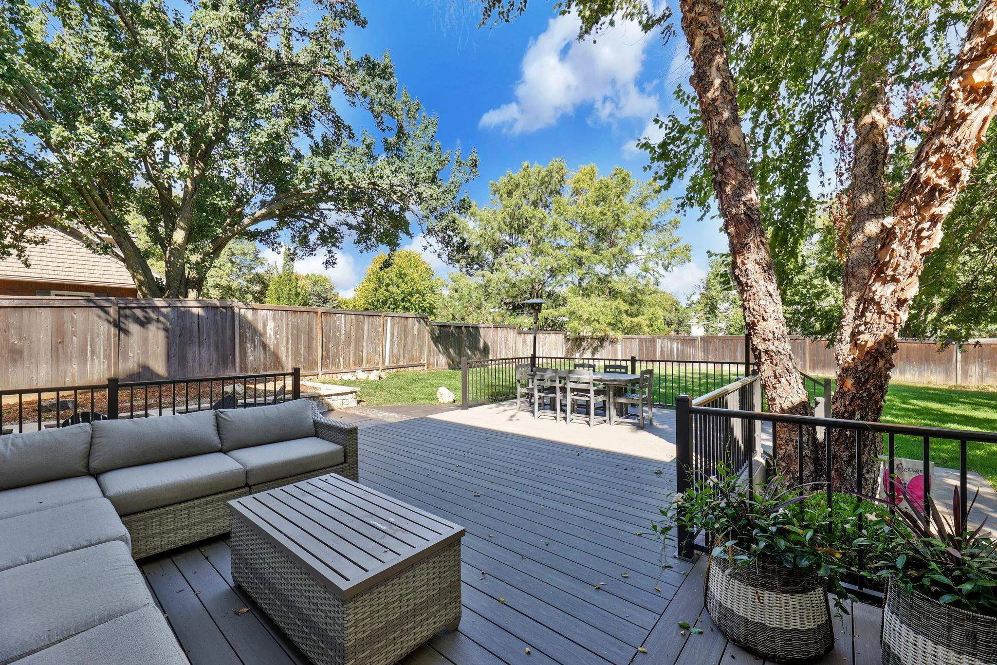 Wichita, Kansas 67206, United States, 5 Bedrooms Bedrooms, ,5 BathroomsBathrooms,Residential,Pending,41170