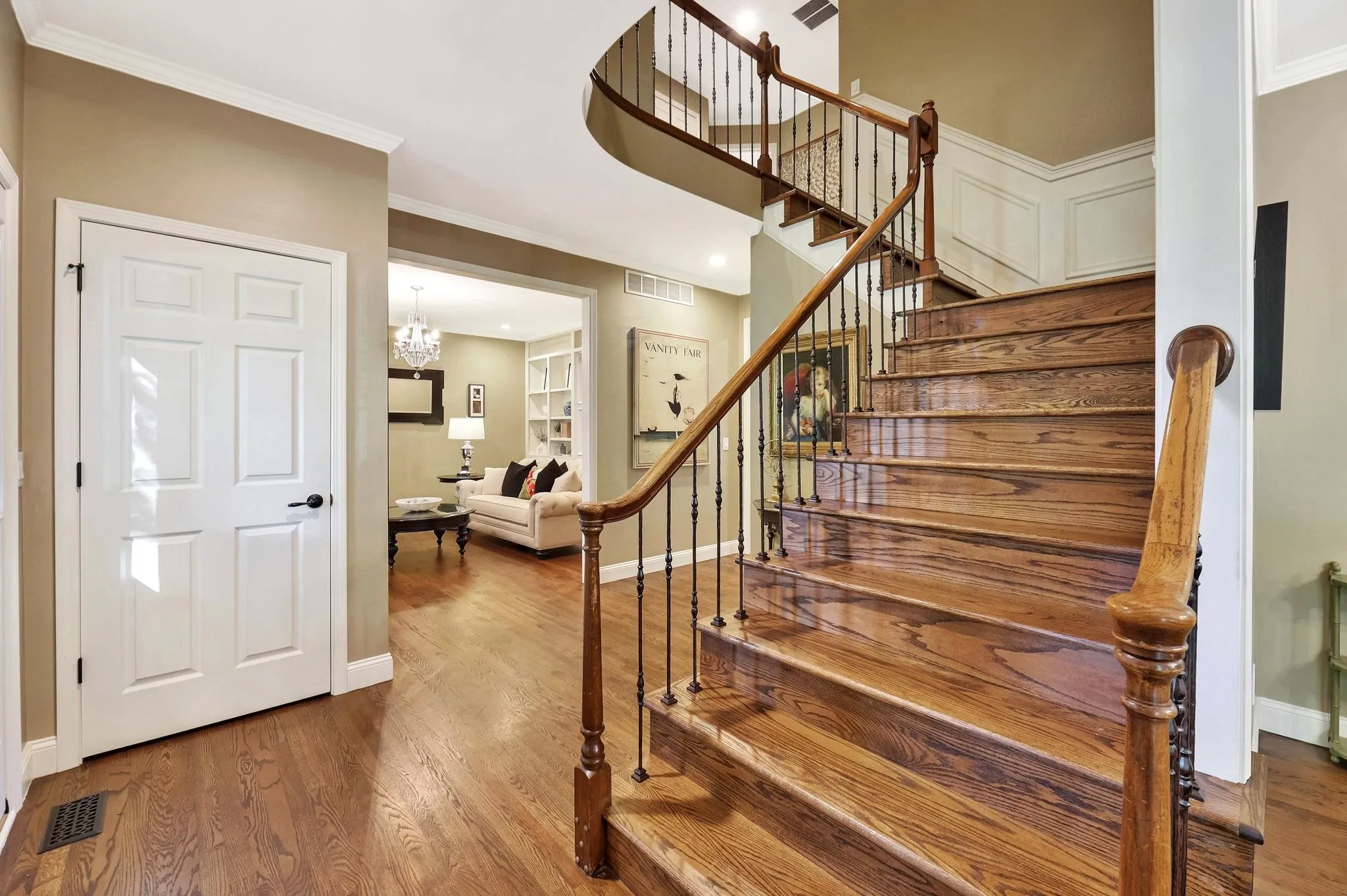 Wichita, Kansas 67206, United States, 5 Bedrooms Bedrooms, ,5 BathroomsBathrooms,Residential,Pending,41170