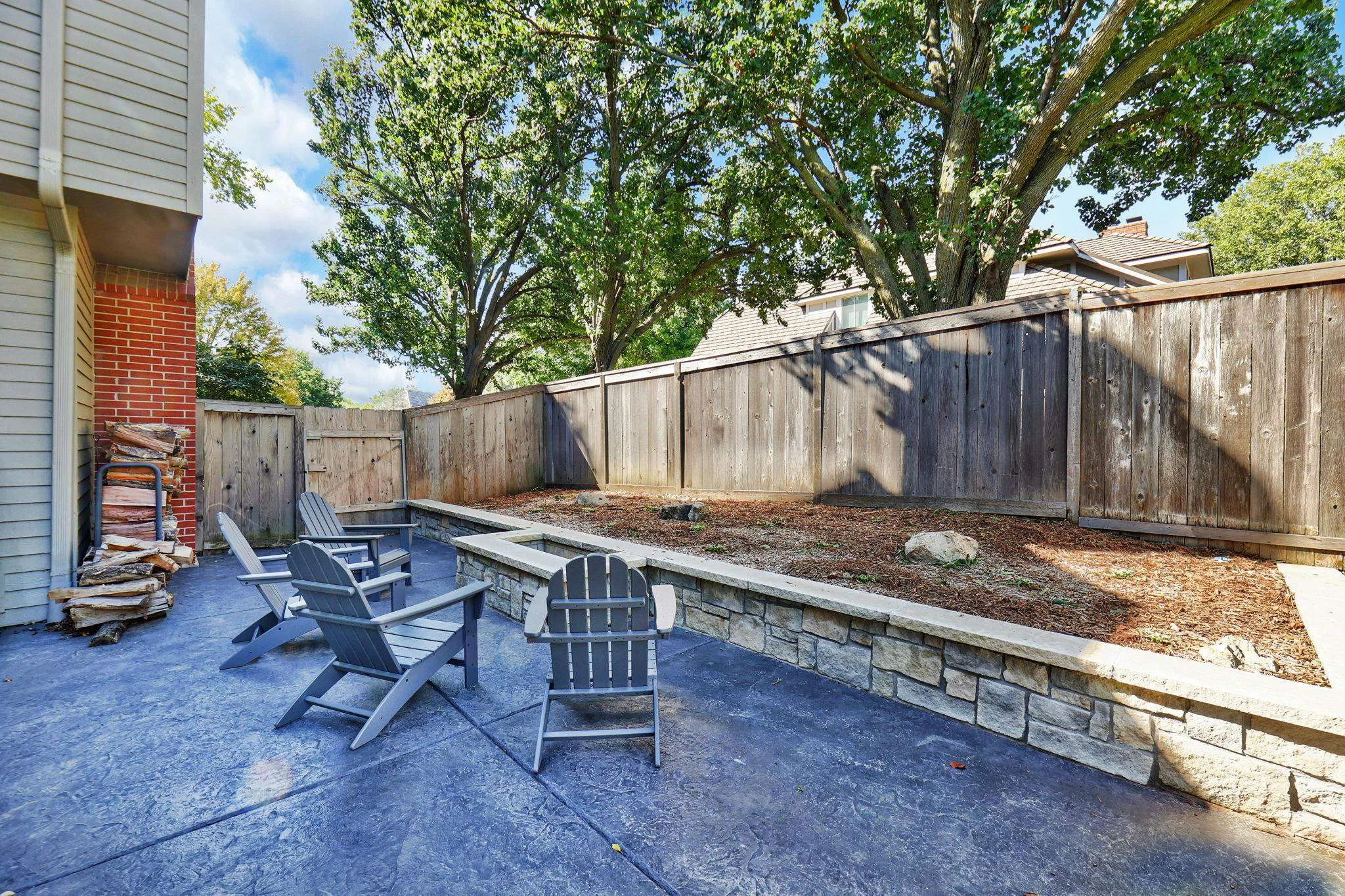 Wichita, Kansas 67206, United States, 5 Bedrooms Bedrooms, ,5 BathroomsBathrooms,Residential,Pending,41170