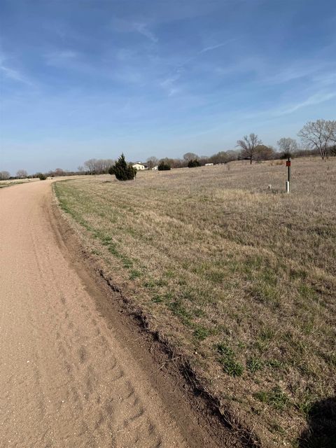 Vacant Land For Sale - 1671 W Bryce Dr<br/> Milton, KS 67106