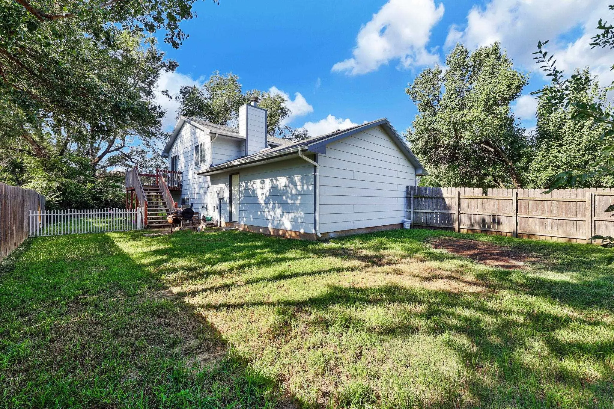 Wichita, Kansas 67216, United States, 3 Bedrooms Bedrooms, ,2 BathroomsBathrooms,Residential,Pending,45887