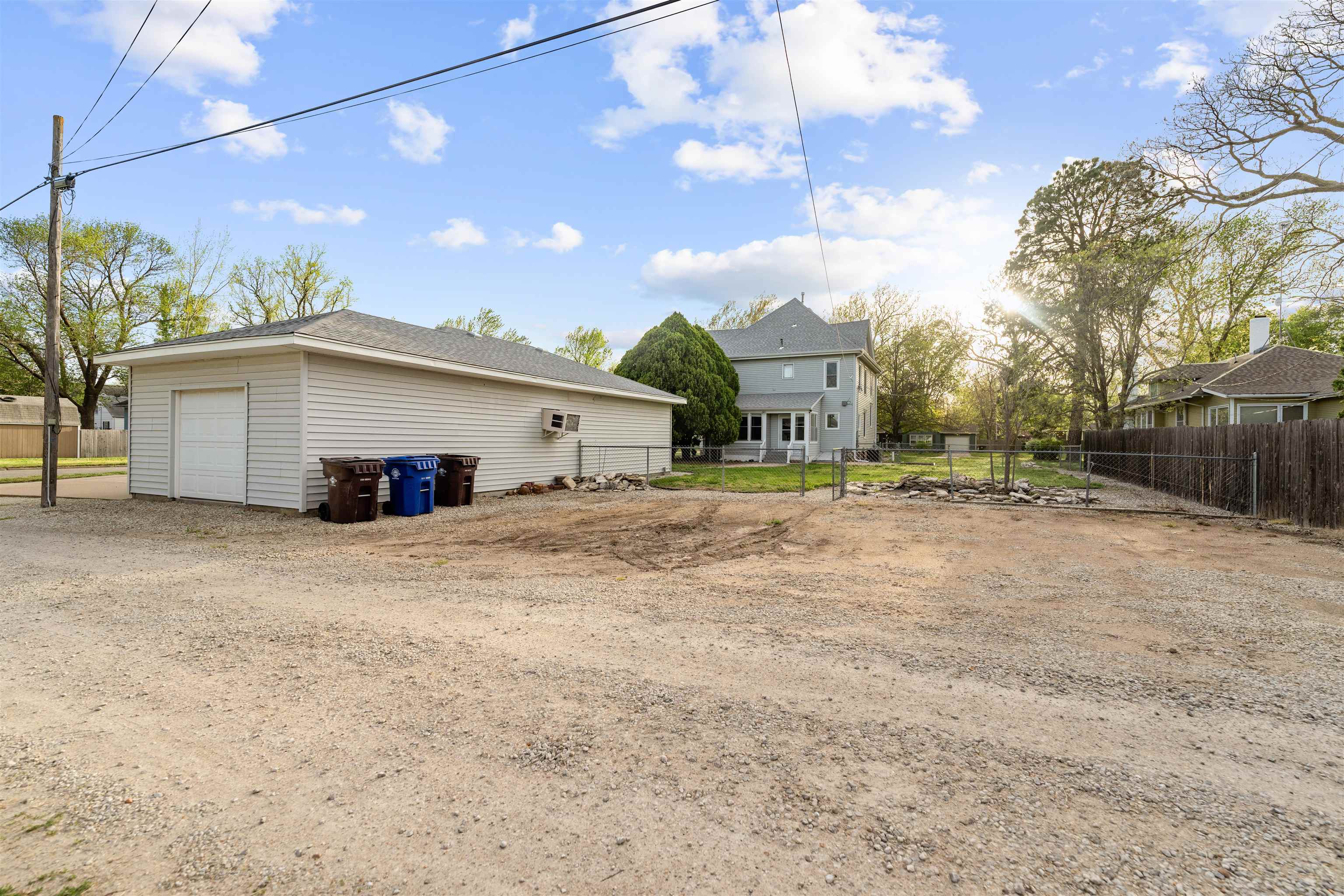 304 N 1st St, Lindsborg, Kansas image 6