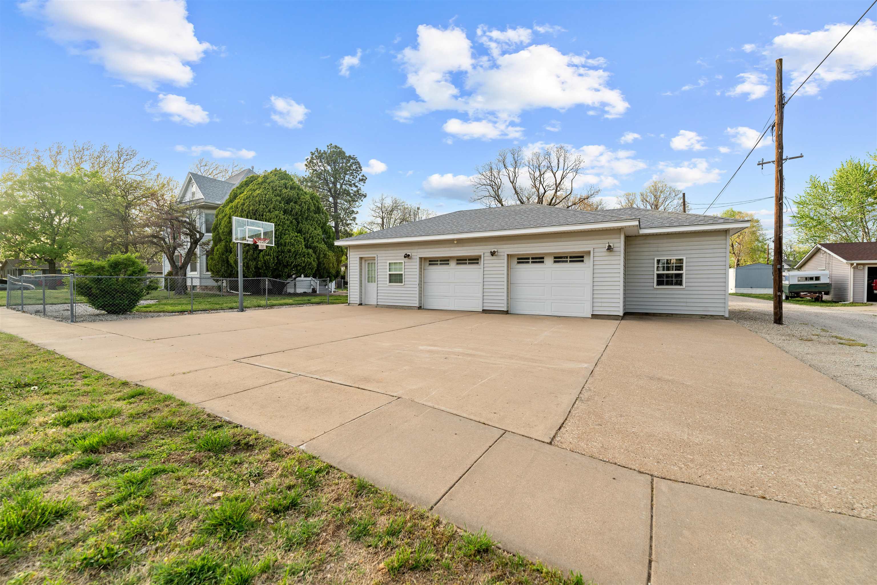 304 N 1st St, Lindsborg, Kansas image 7