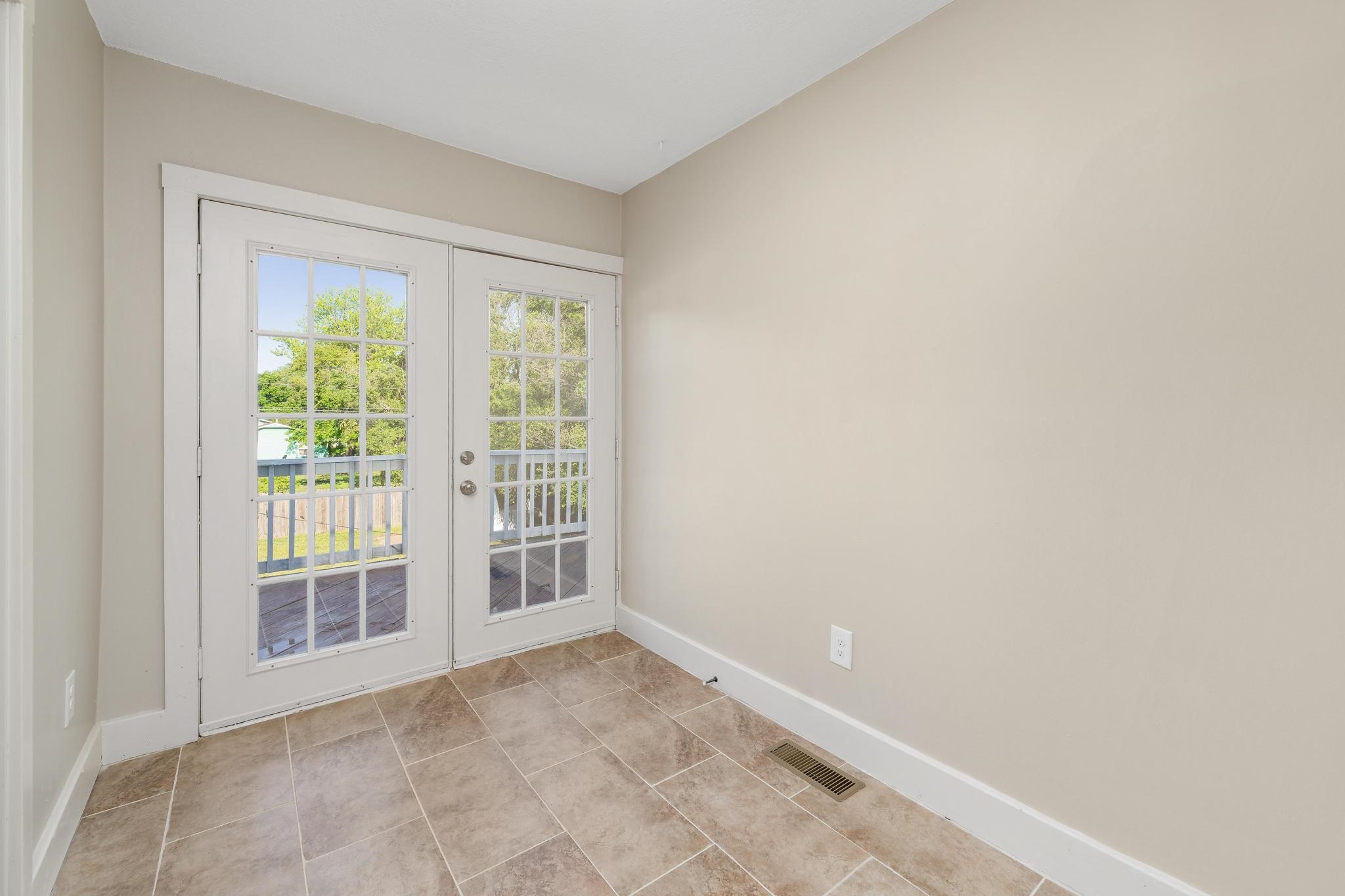329 N Bebe St, Wichita, Kansas image 28