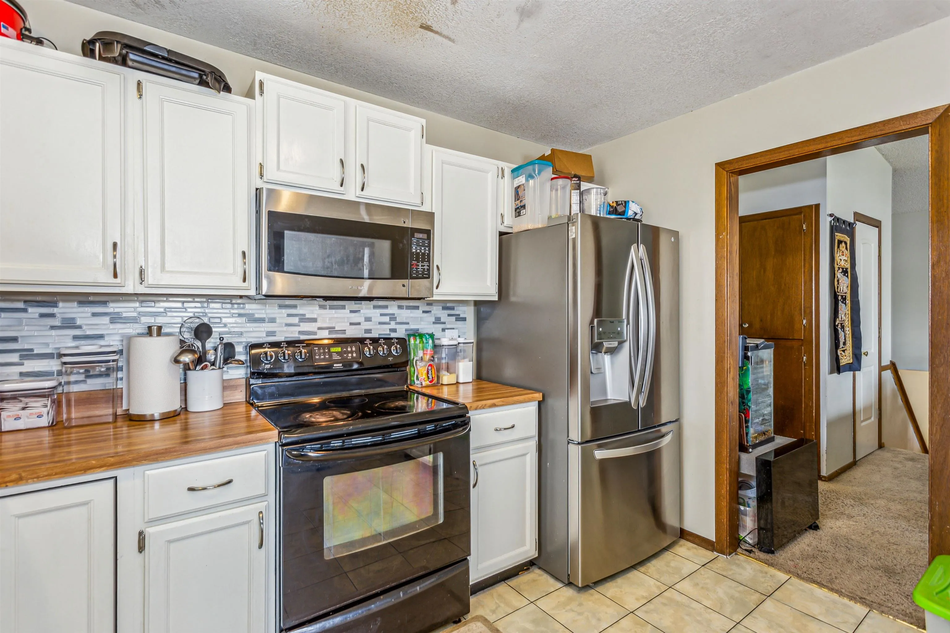 Wichita, Kansas 67210, United States, 4 Bedrooms Bedrooms, ,3 BathroomsBathrooms,Residential,Active,144168