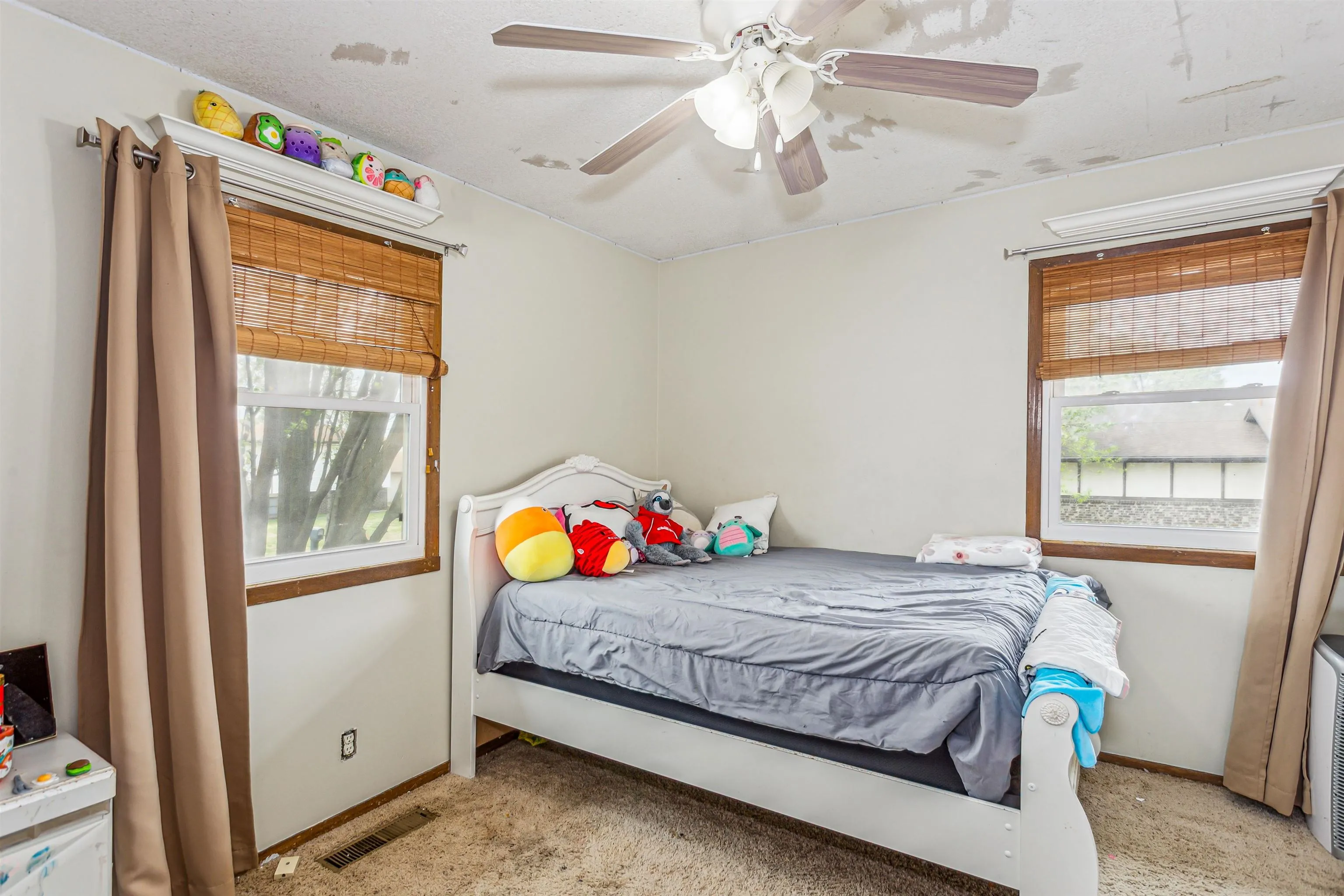 Wichita, Kansas 67210, United States, 4 Bedrooms Bedrooms, ,3 BathroomsBathrooms,Residential,Active,144168