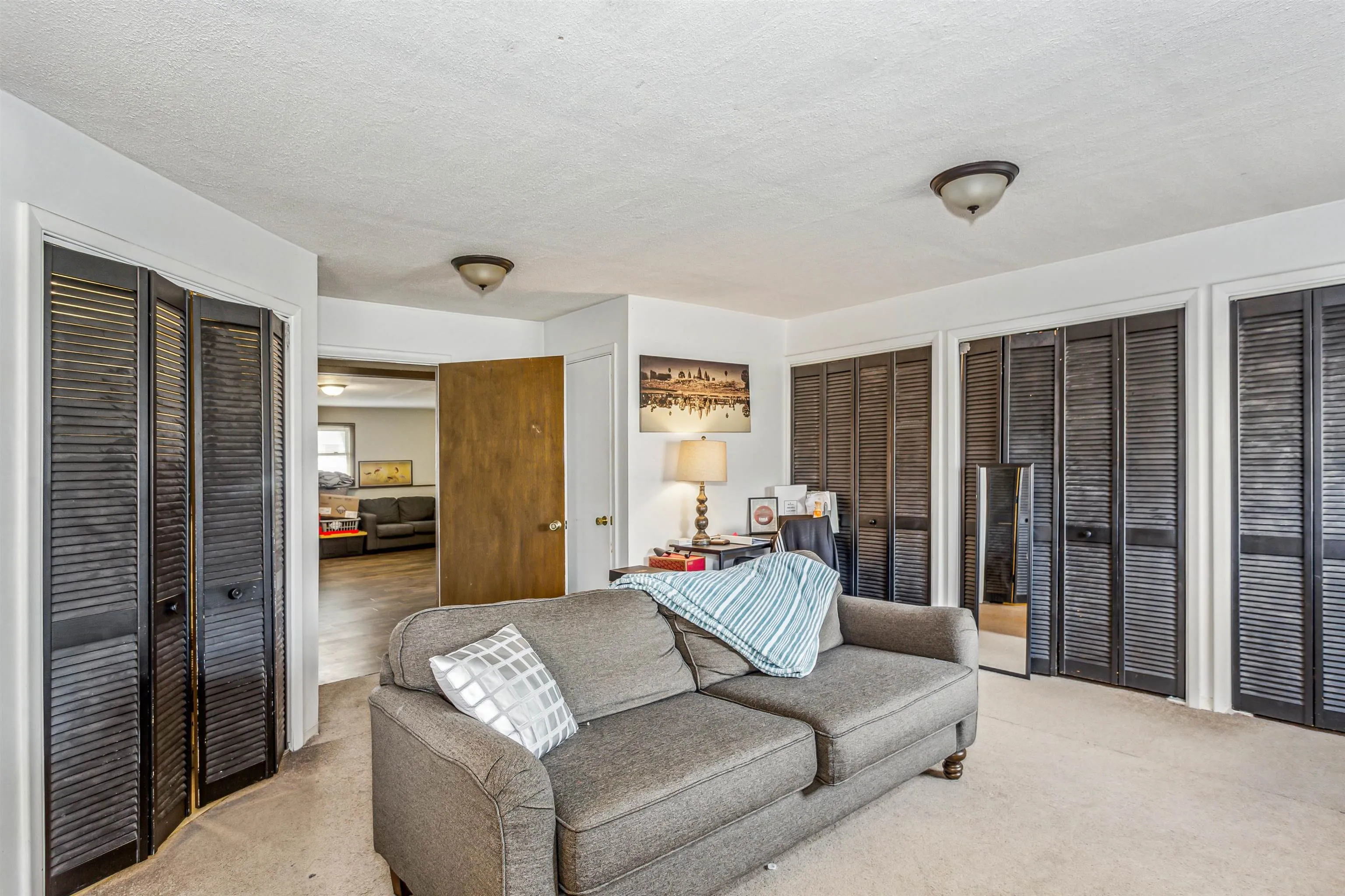 Wichita, Kansas 67210, United States, 4 Bedrooms Bedrooms, ,3 BathroomsBathrooms,Residential,Active,144168